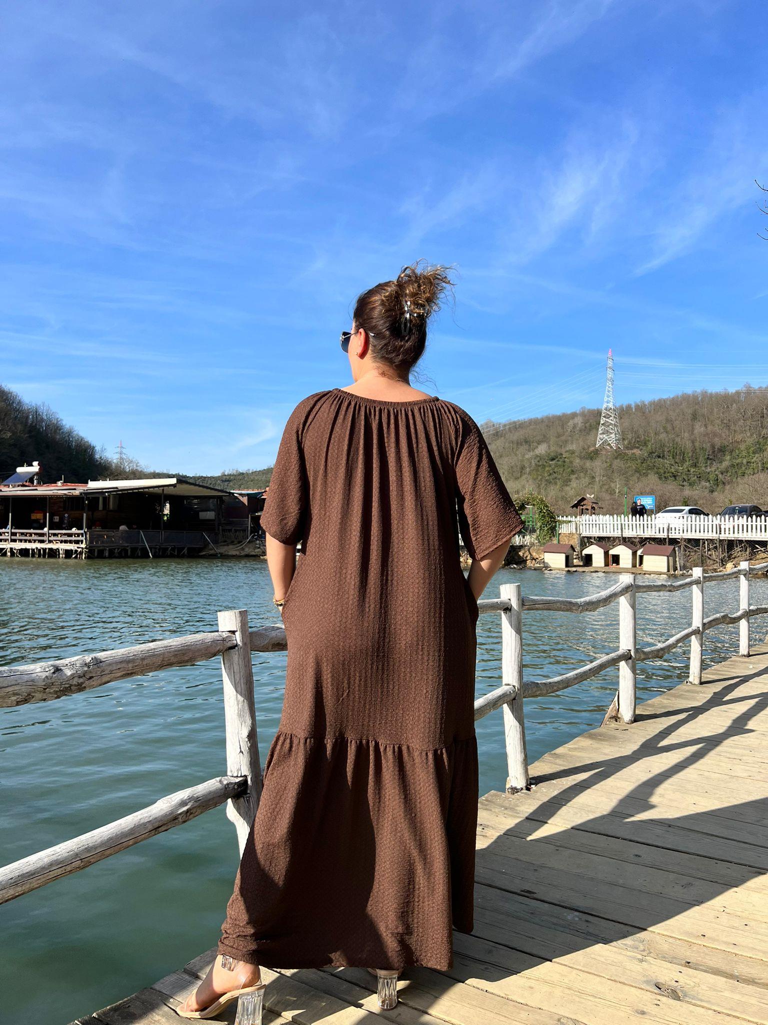 Madonna Yaka Rahat Kalıp Büyük Beden Elbise