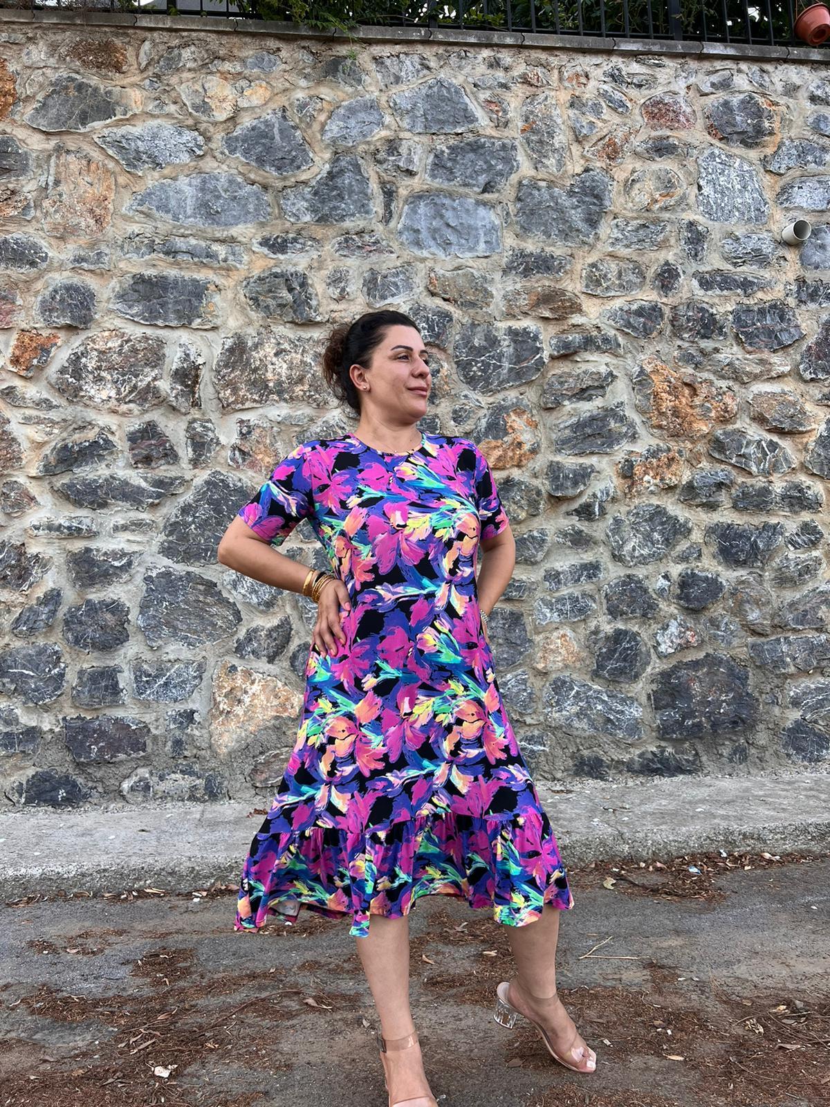 Mavi Desenli Eteği Fırfırlı Cepli Büyük Beden Elbise