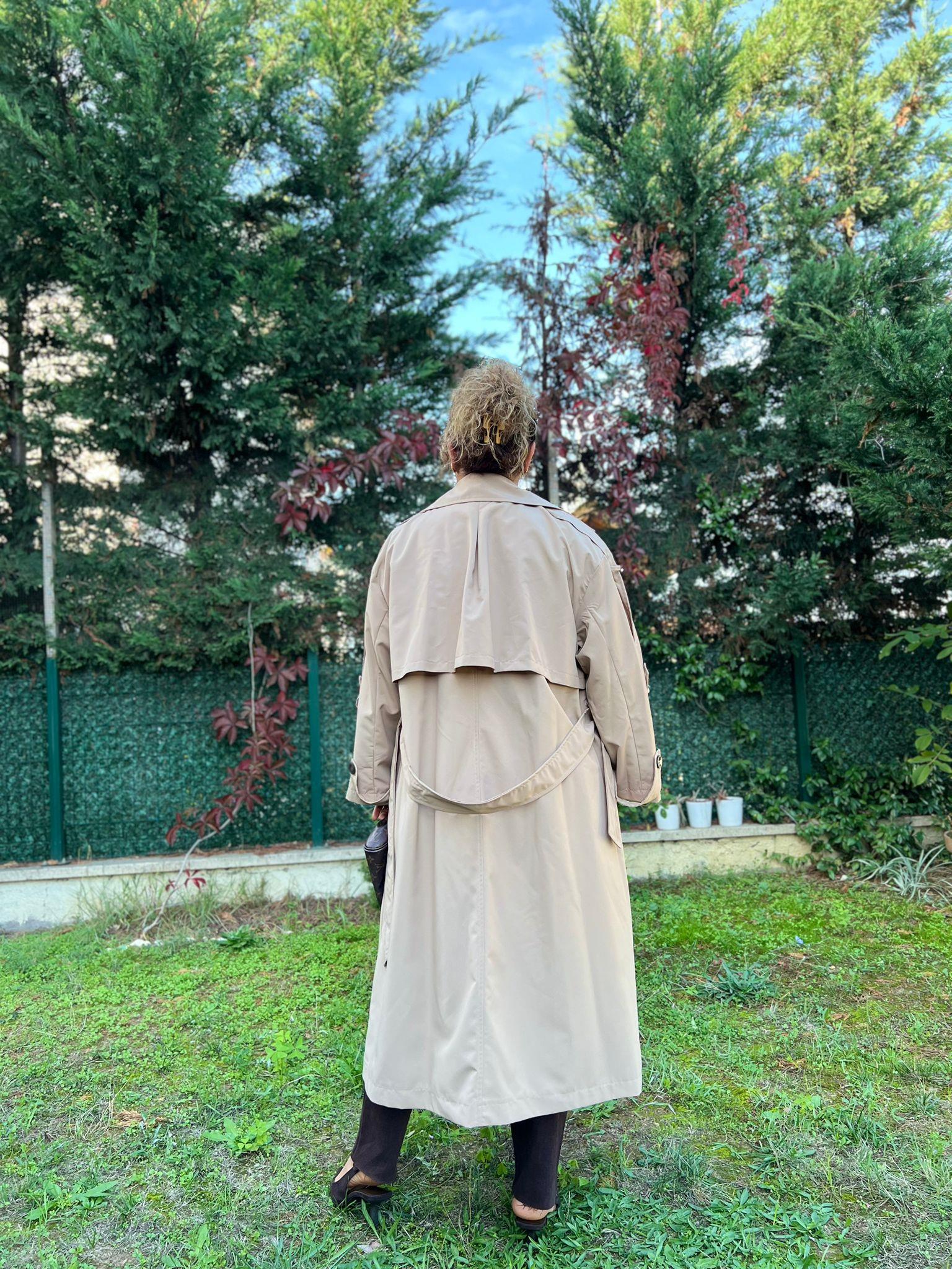 Oversize Rahat Kalıp Büyük Beden Astarlı Trençkot | Mjora Butik