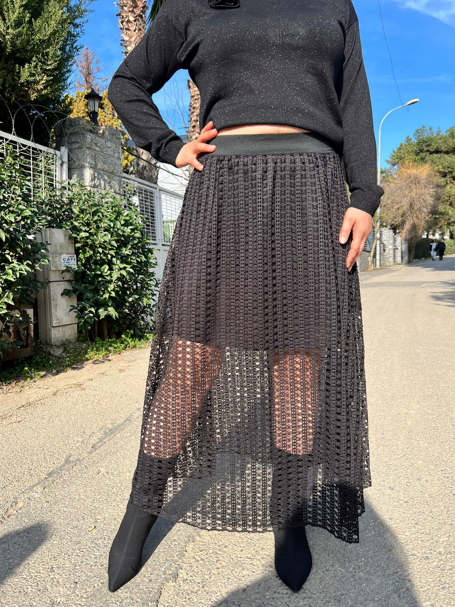 Siyah Astarlı File Dantel Astarlı Etek