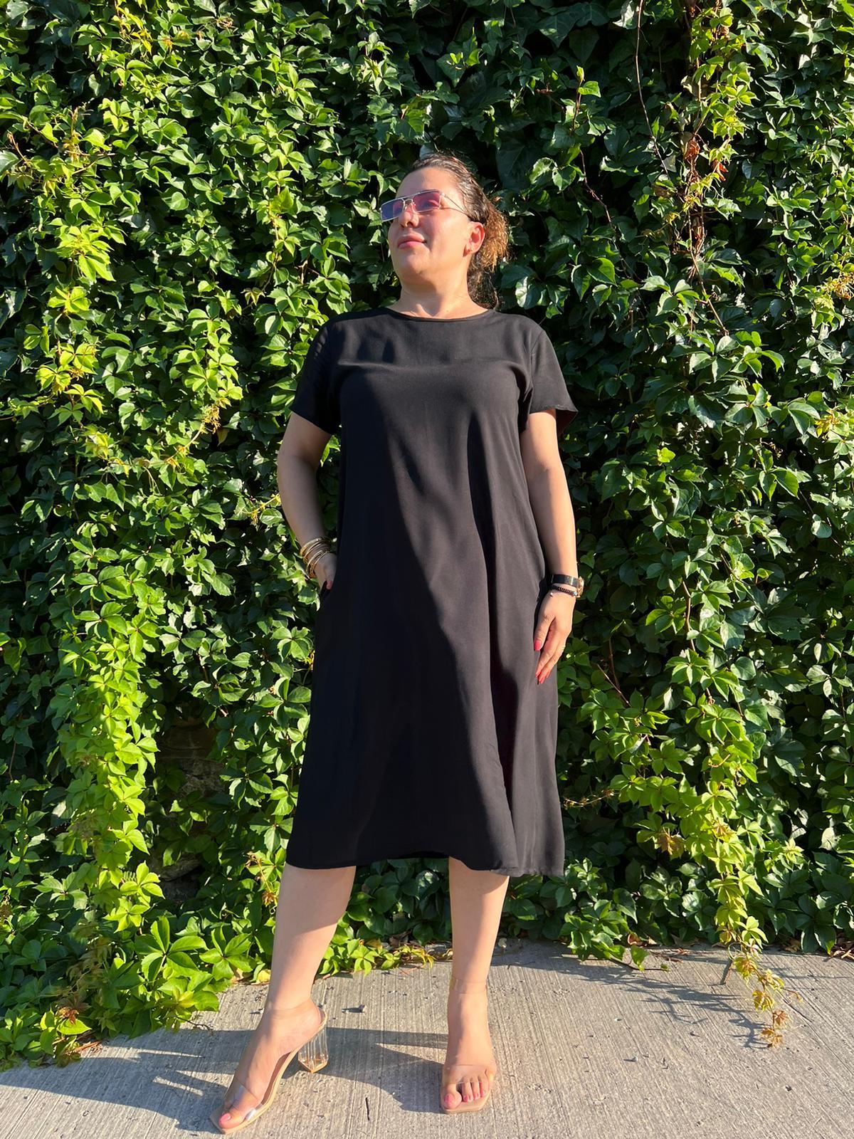 Siyah Basic Cepli Dokuma Pamuk Elbise