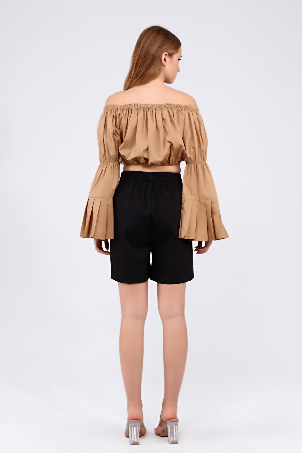 Siyah Bermuda Şortlu Takım 