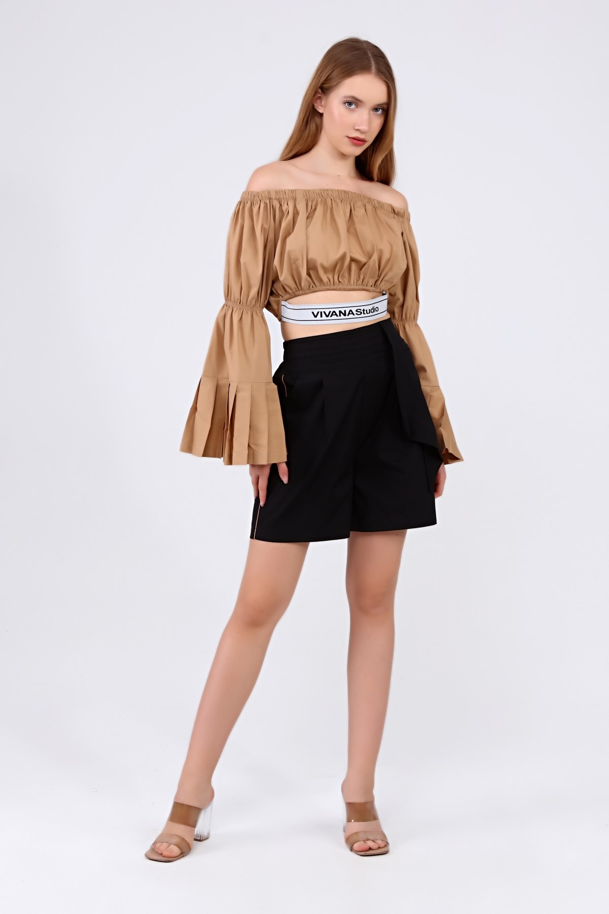 Siyah Bermuda Şortlu Takım 