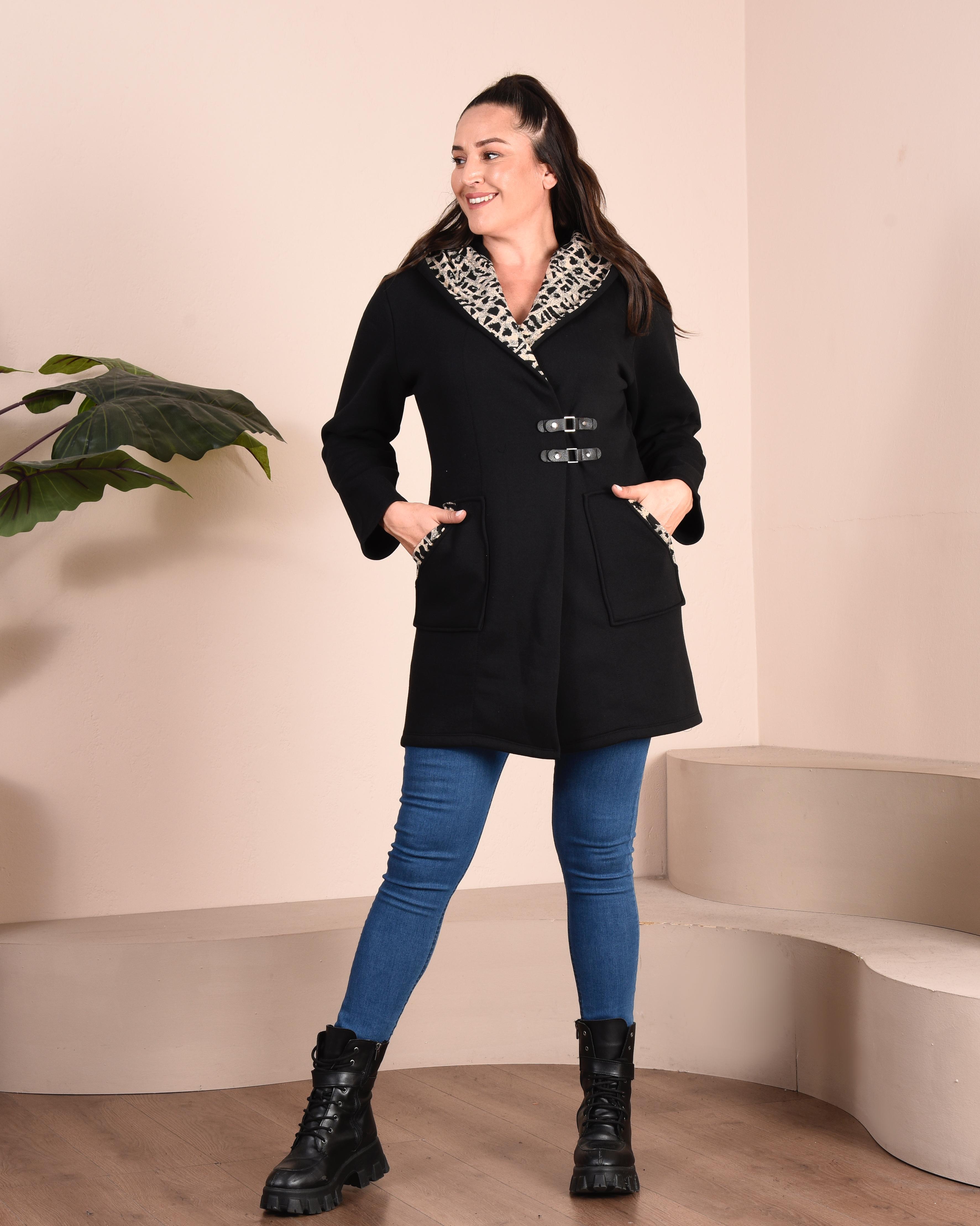 Siyah Içi Desenli Kapşonlu Büyük Beden Ceket