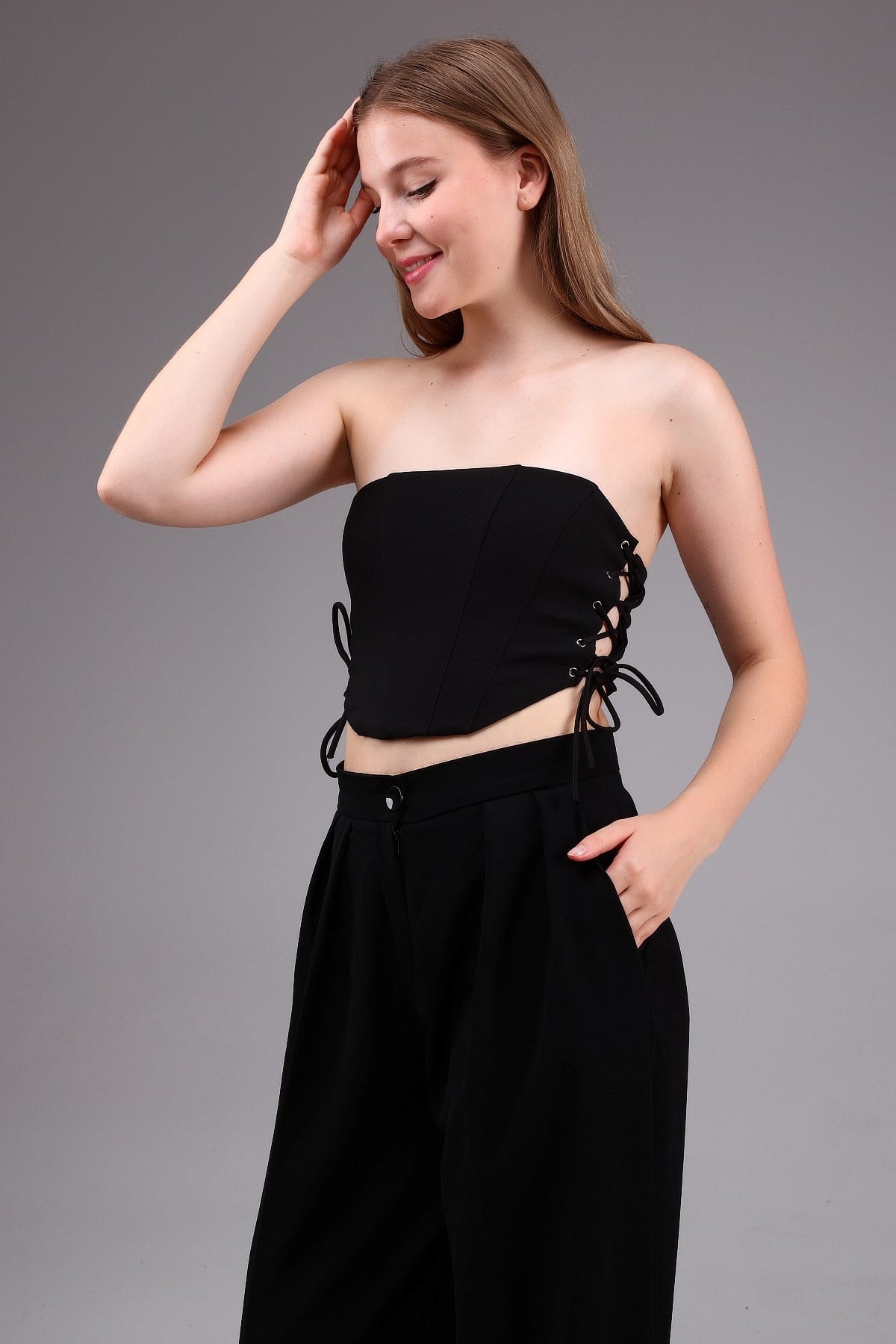 Siyah Korse Görünümlü Crop Top