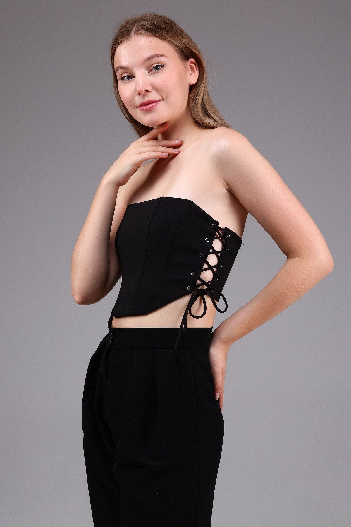 Siyah Korse Görünümlü Crop Top