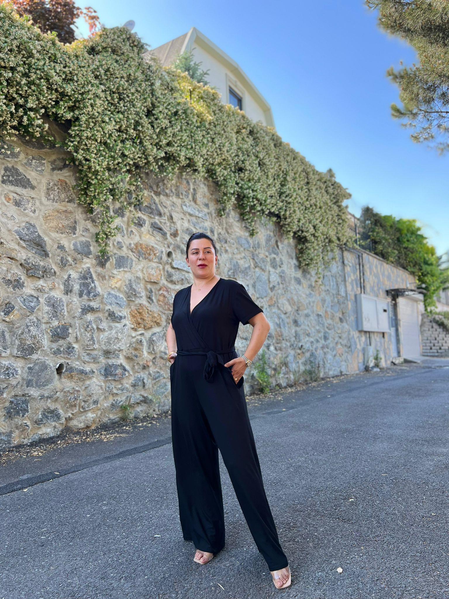 Siyah Kruvaze Yaka Viskon Örme Tulum