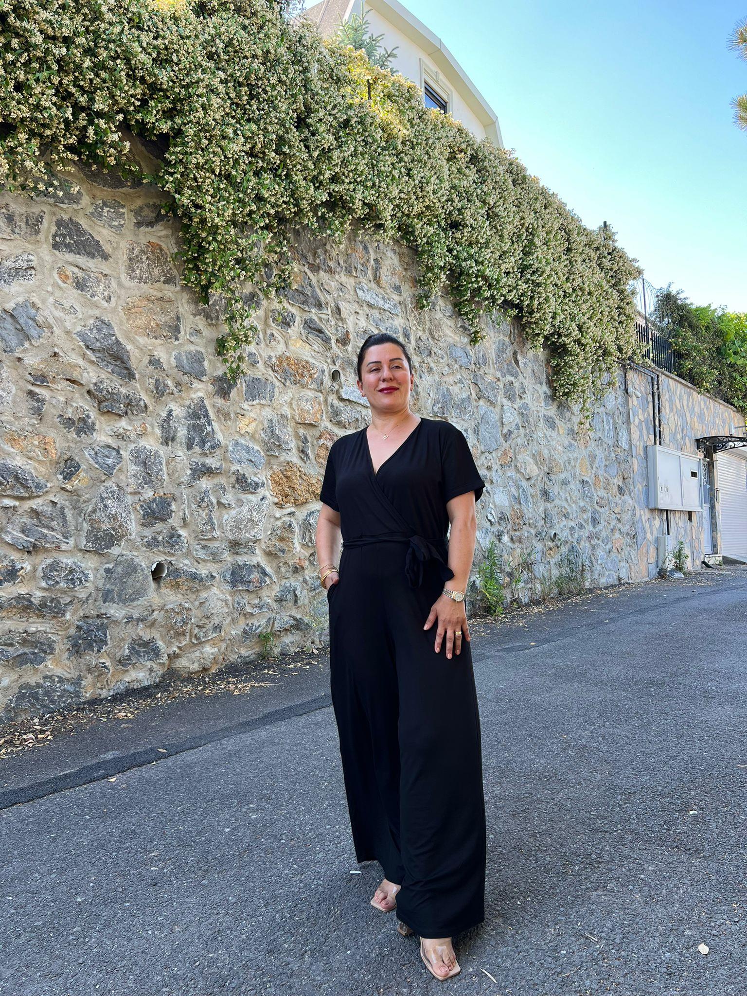 Siyah Kruvaze Yaka Viskon Örme Tulum