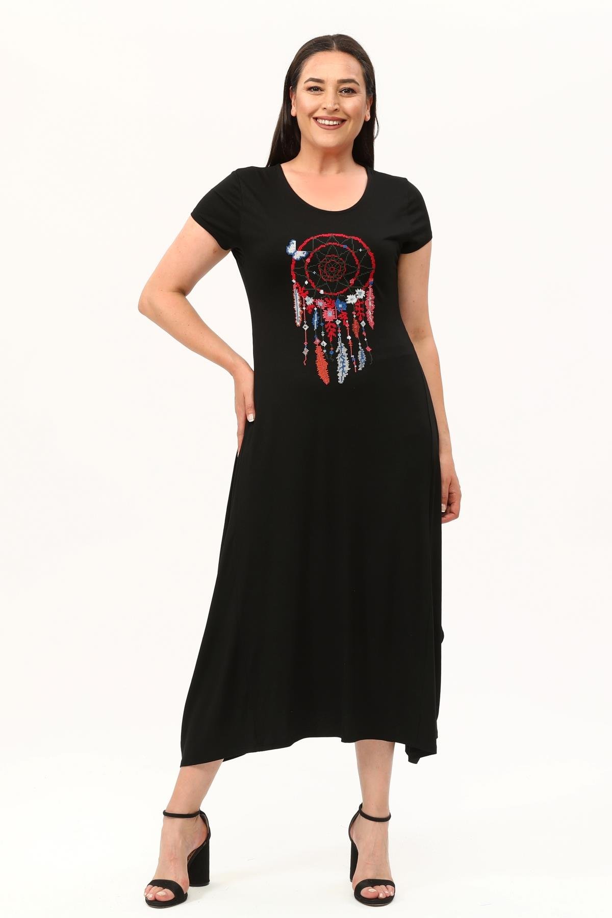 Siyah Nakışlı Büyükbeden Elbise