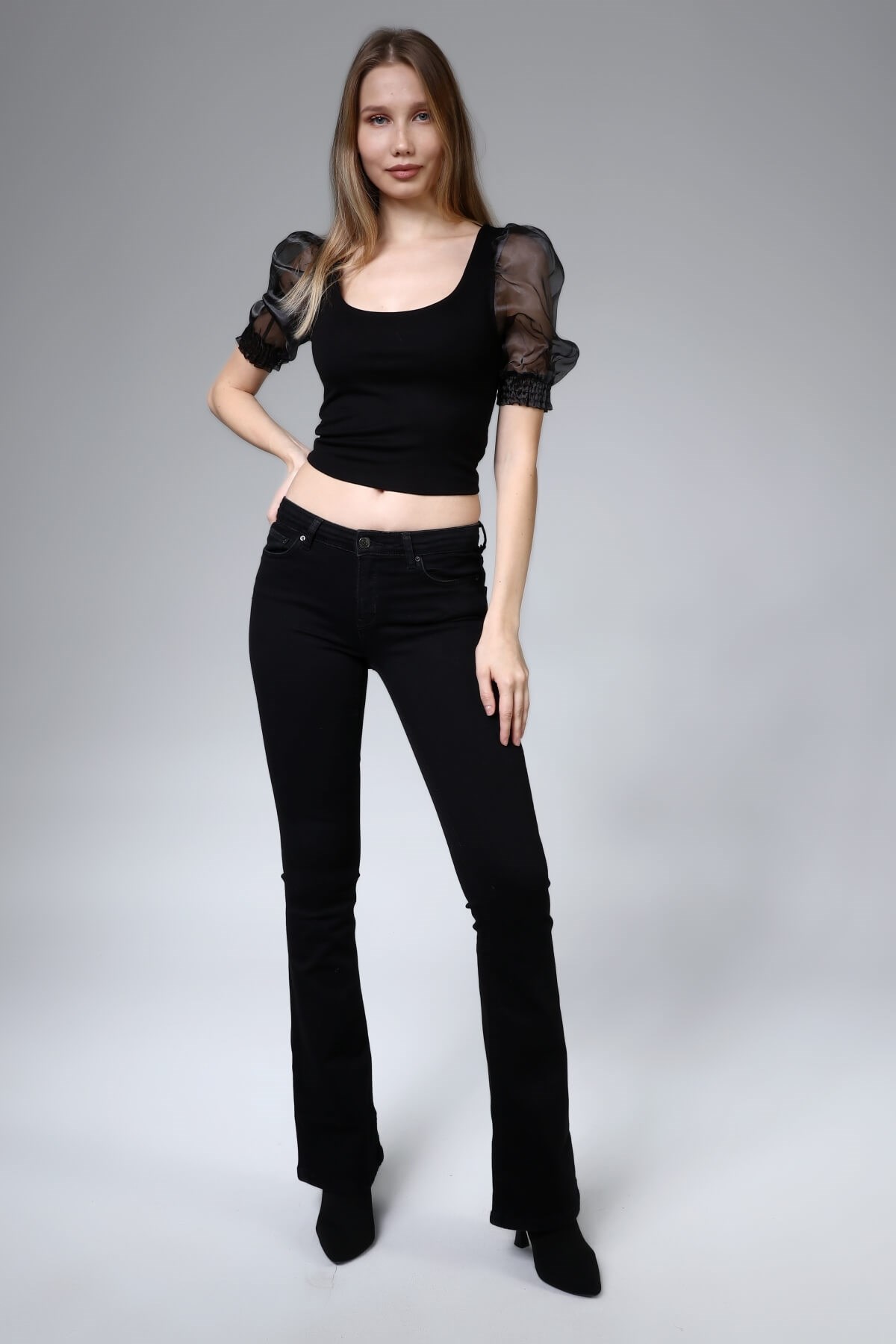 Siyah Organze Balon Kol Crop Bluz