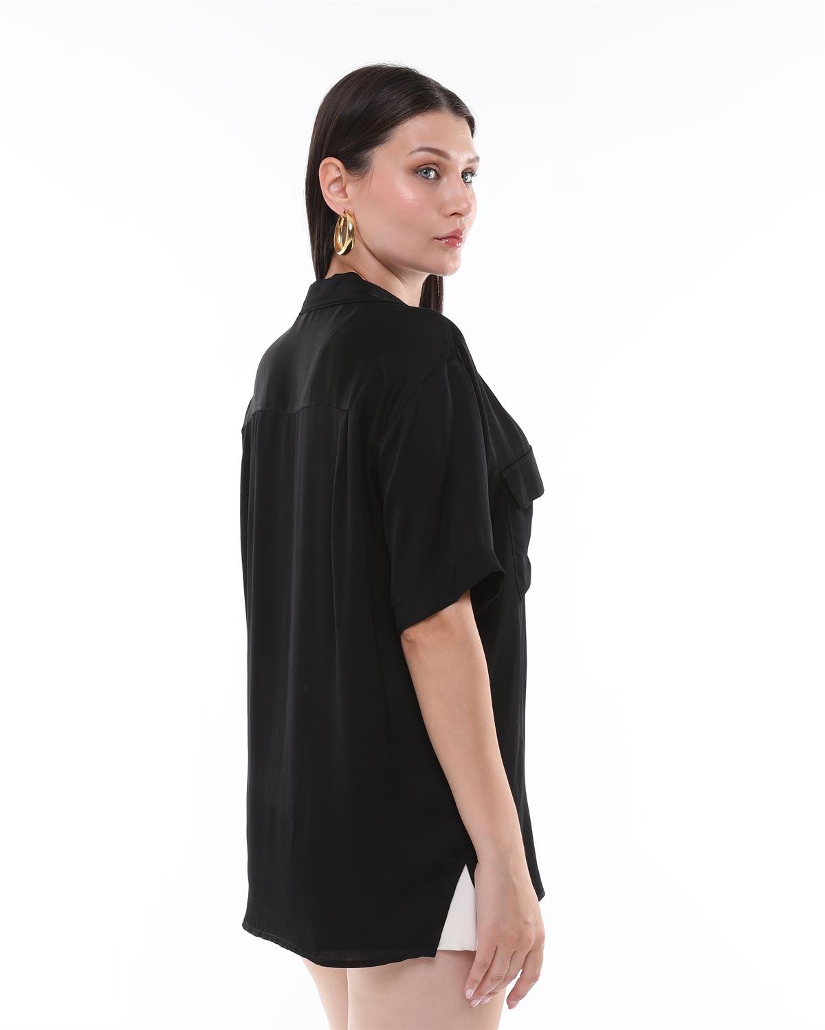 Siyah Oversize Saten V Yaka Gömlek