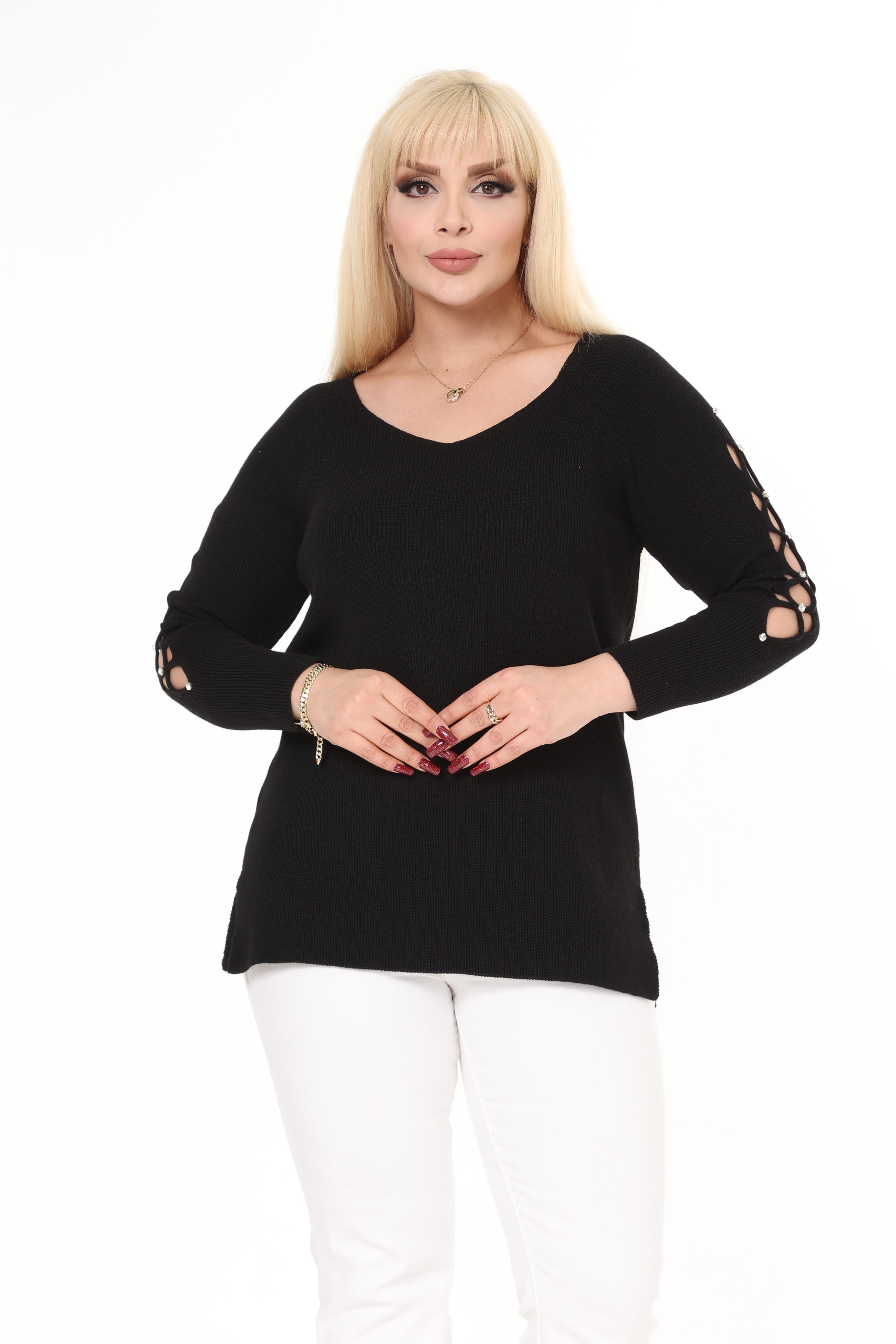 Siyah V Yaka Kol Detaylı Triko Örme Taşlı Kazak