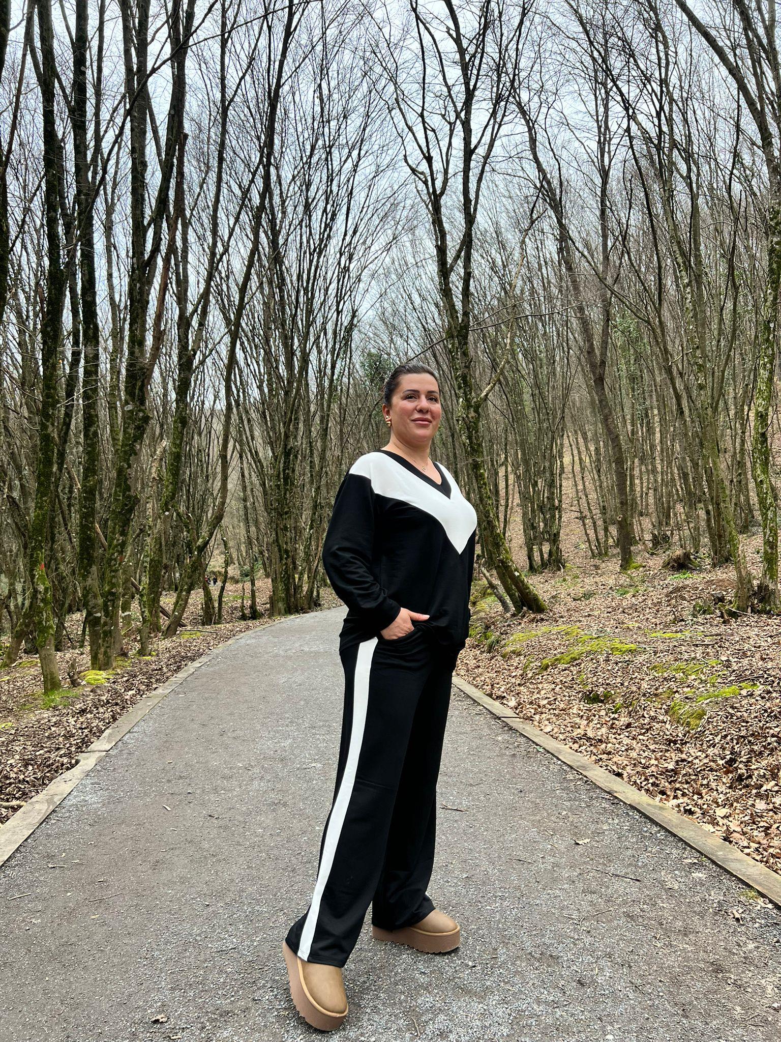 Sokak Stili V Yaka Şeritli Alt-Üst Büyük Beden Takım