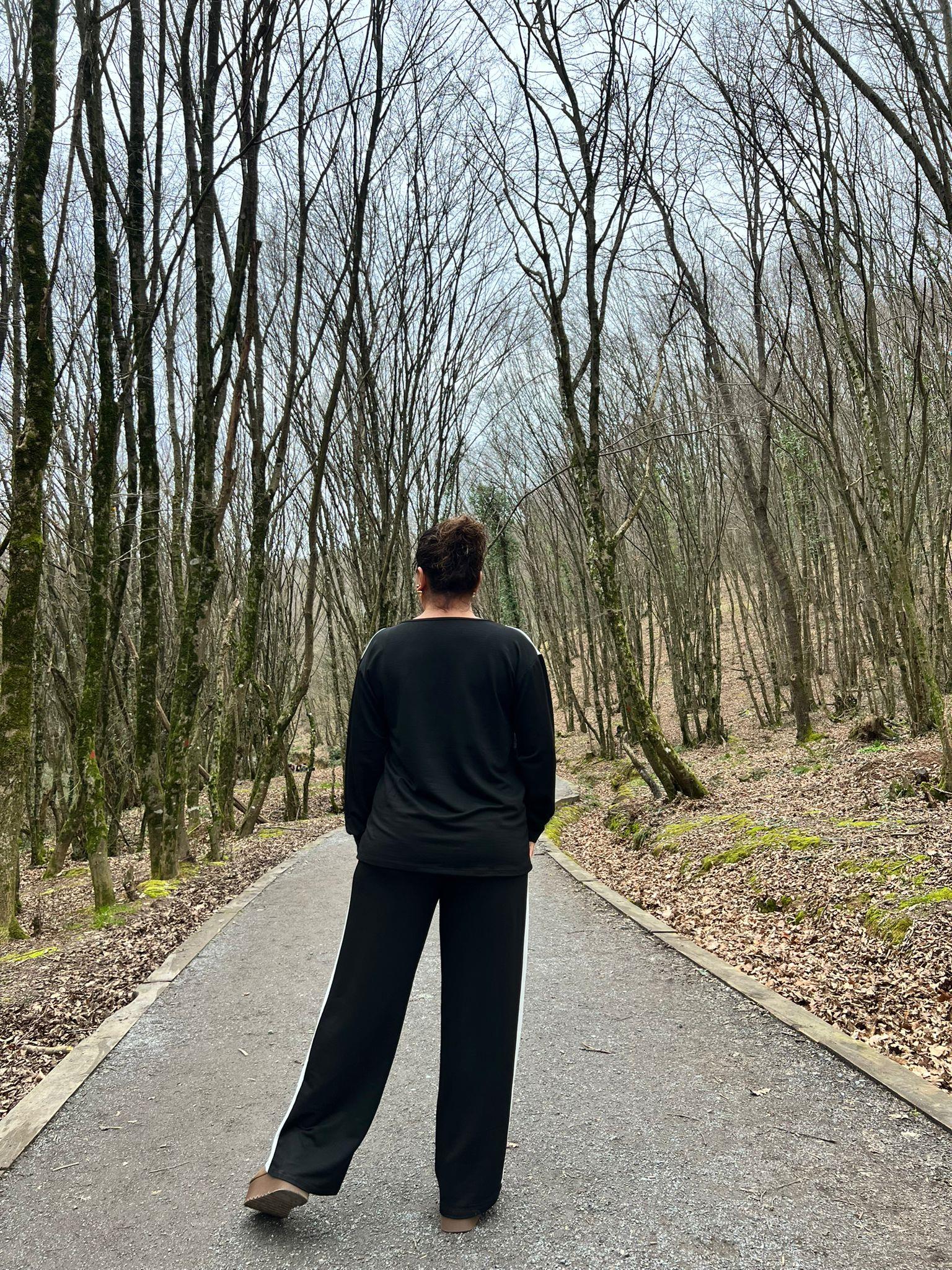 Sokak Stili V Yaka Şeritli Alt-Üst Büyük Beden Takım