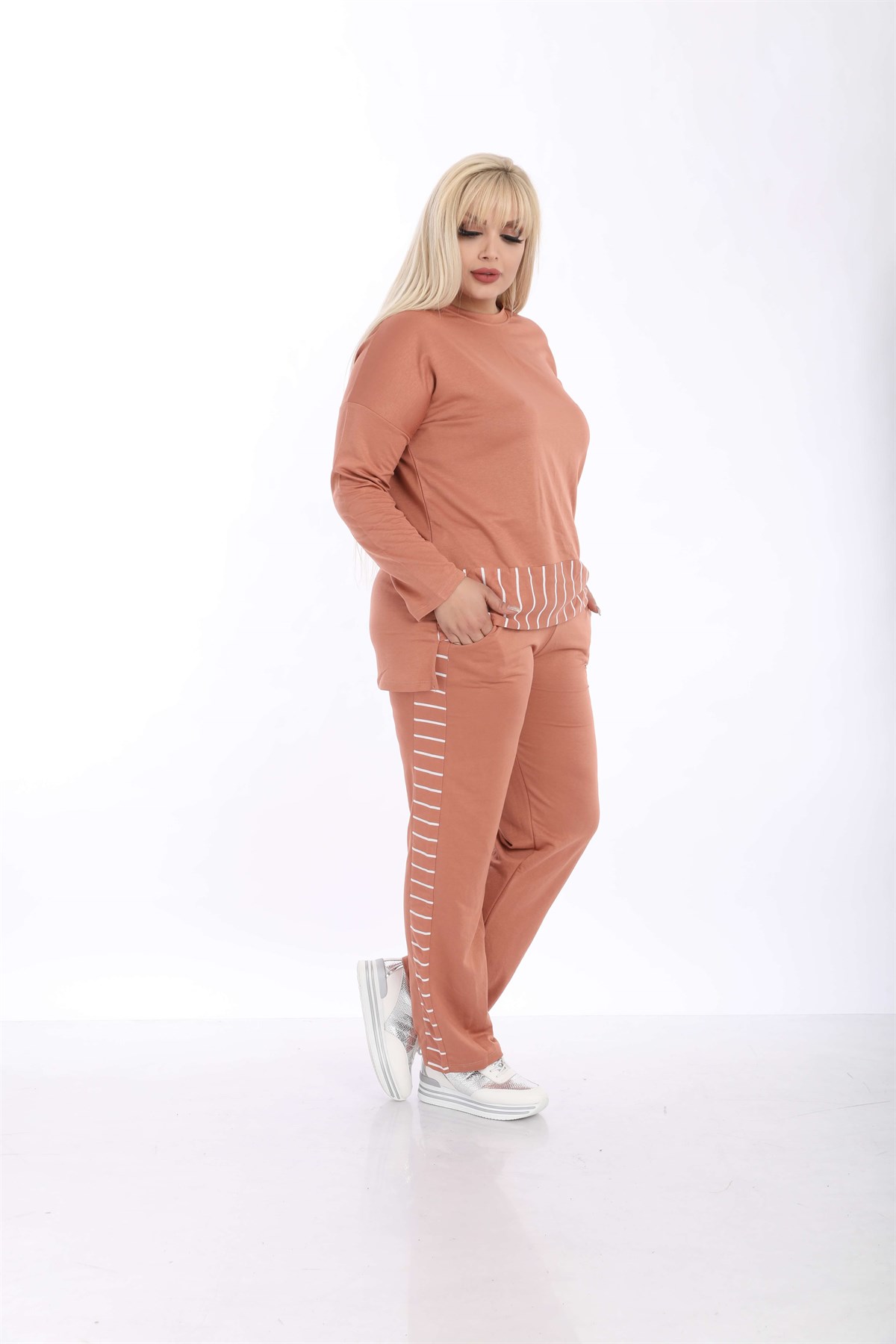 Somon Çizgi Şeritli Büyük Beden Eşofman Takımı