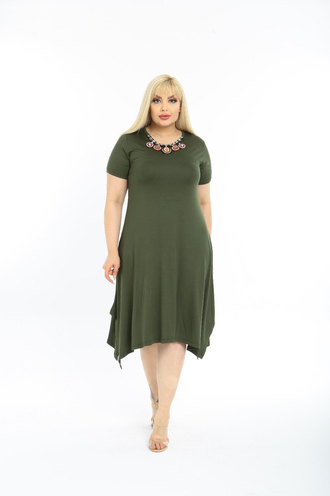 Yaka Detaylı Yırtmaçlı Örme Rahat Kalıp Elbise