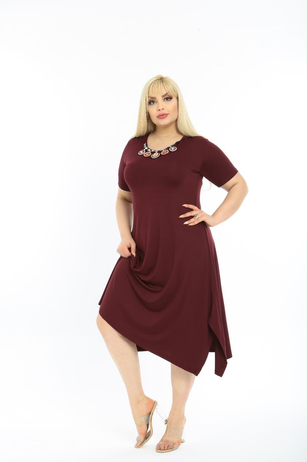 Yaka Detaylı Yırtmaçlı Örme Rahat Kalıp Elbise