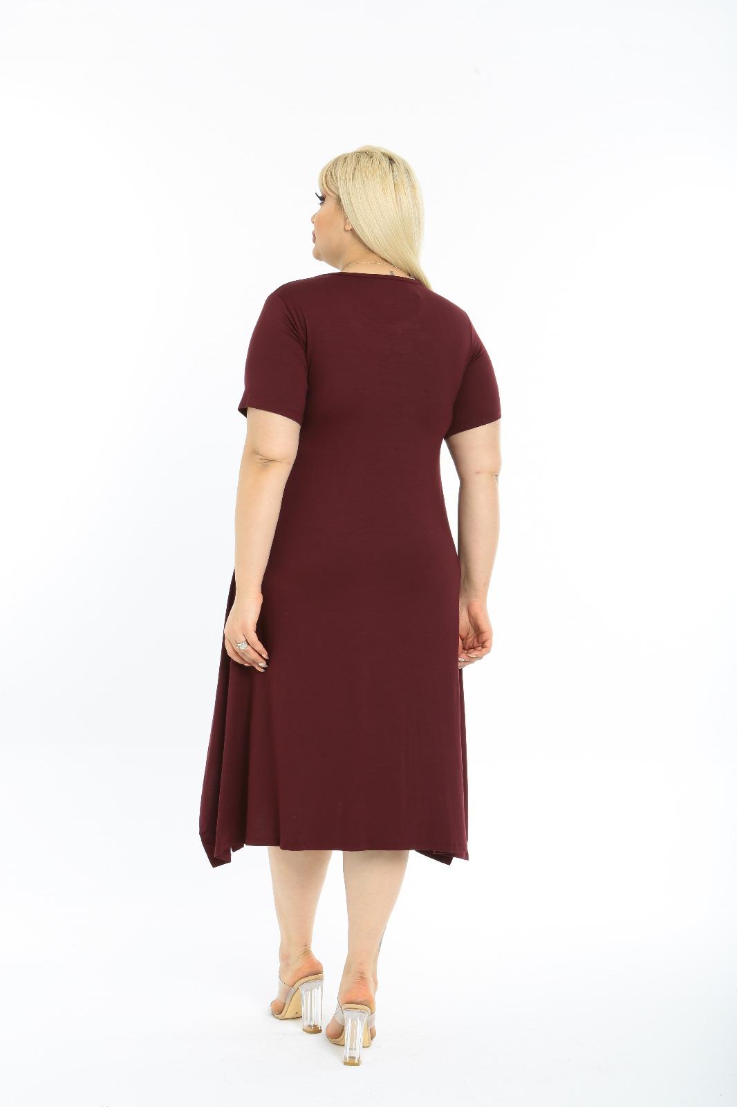 Yaka Detaylı Yırtmaçlı Örme Rahat Kalıp Elbise