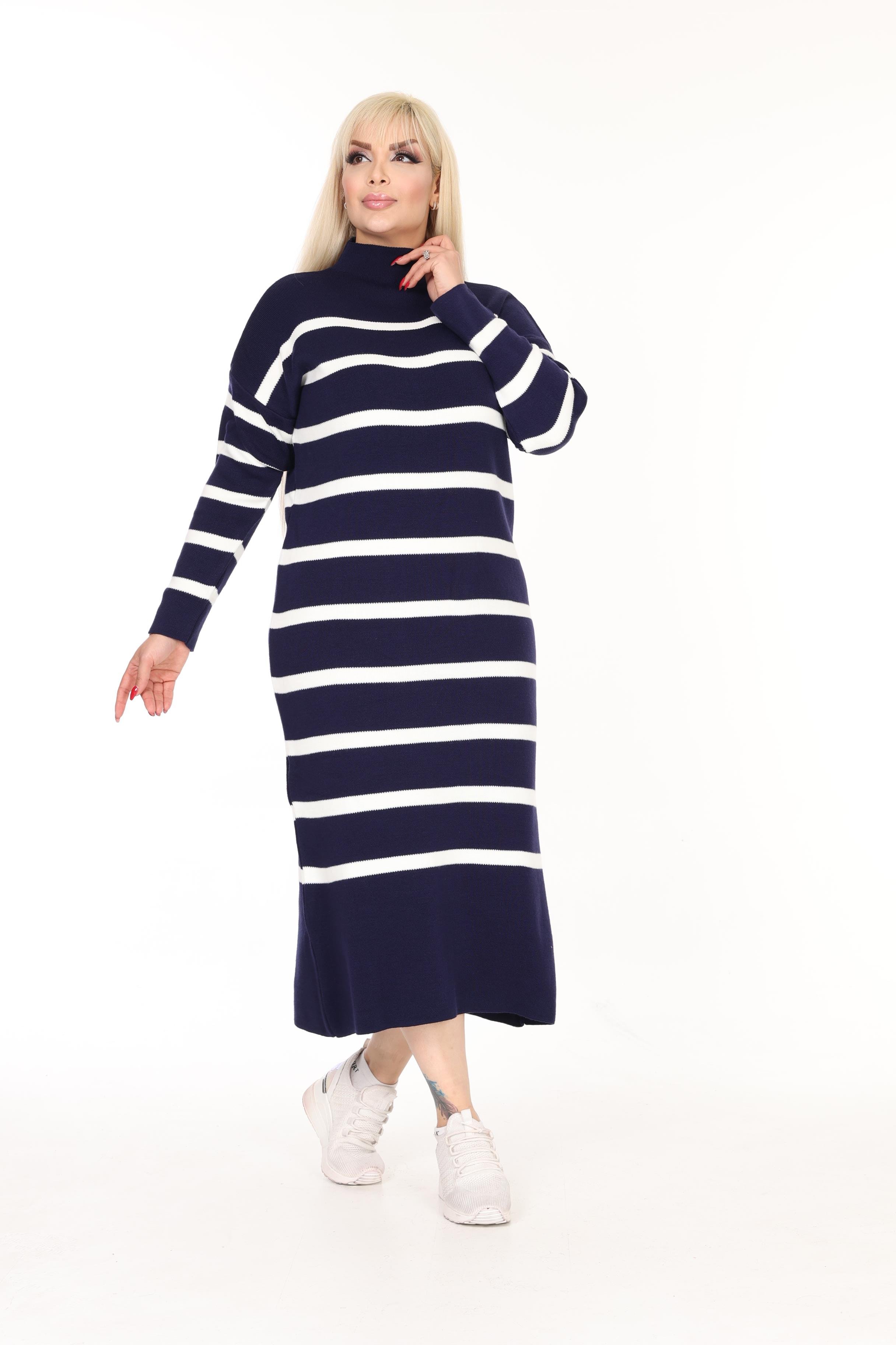 Yarım Balıkçı Yaka Çizgili Rahat Kalıp Triko Elbise