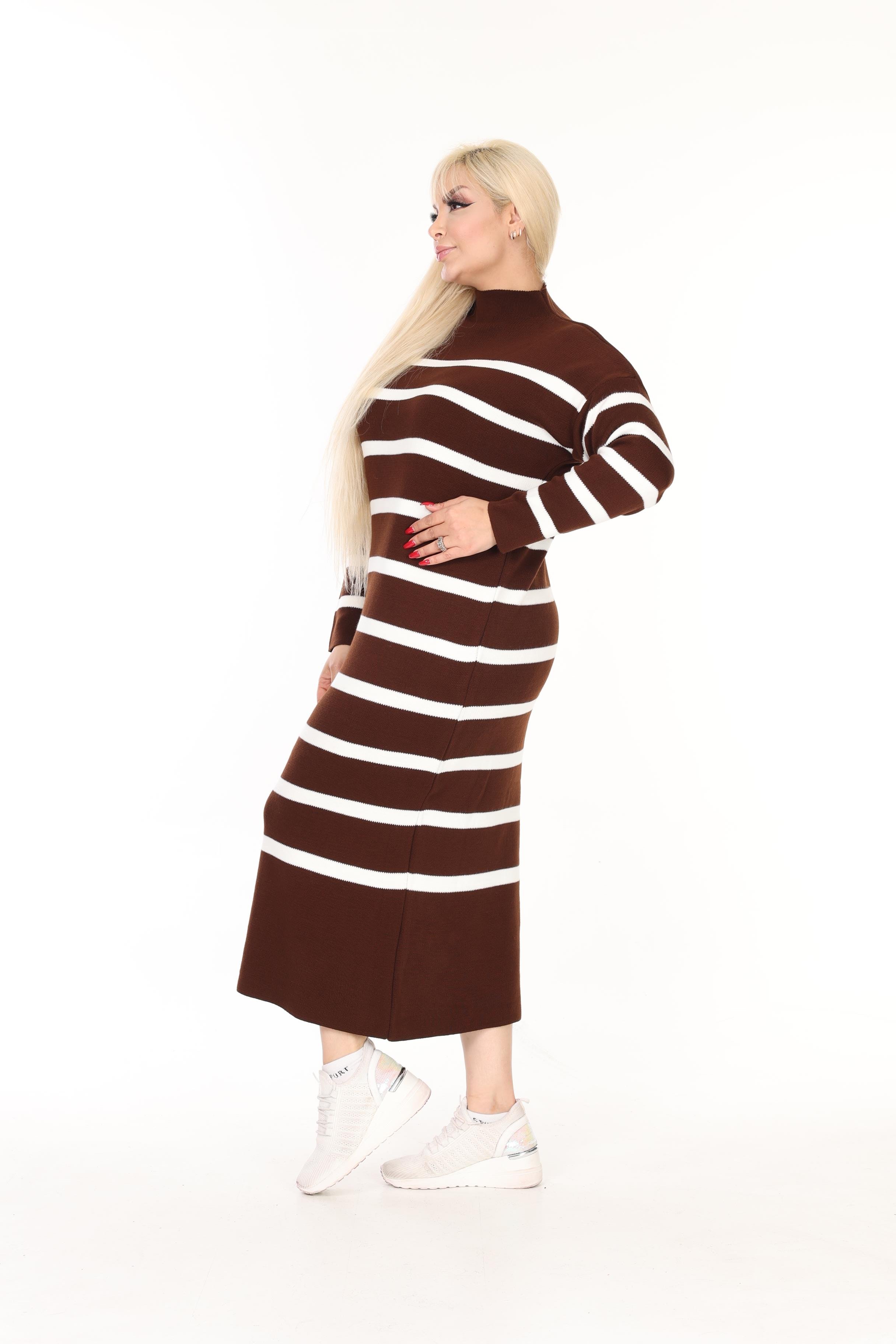 Yarım Balıkçı Yaka Çizgili Rahat Kalıp Triko Elbise