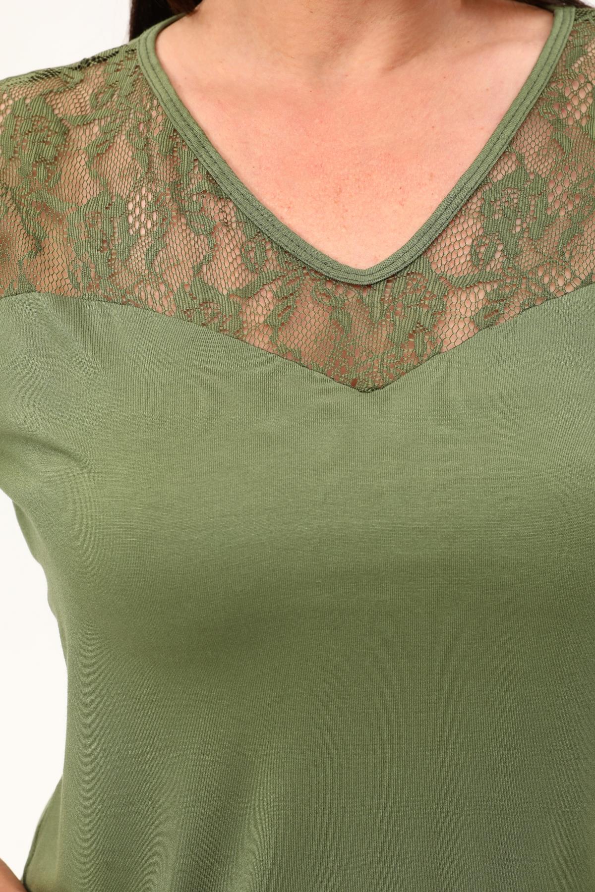 Yeşil Kalp Yaka Büyükbeden Dantel Bluz