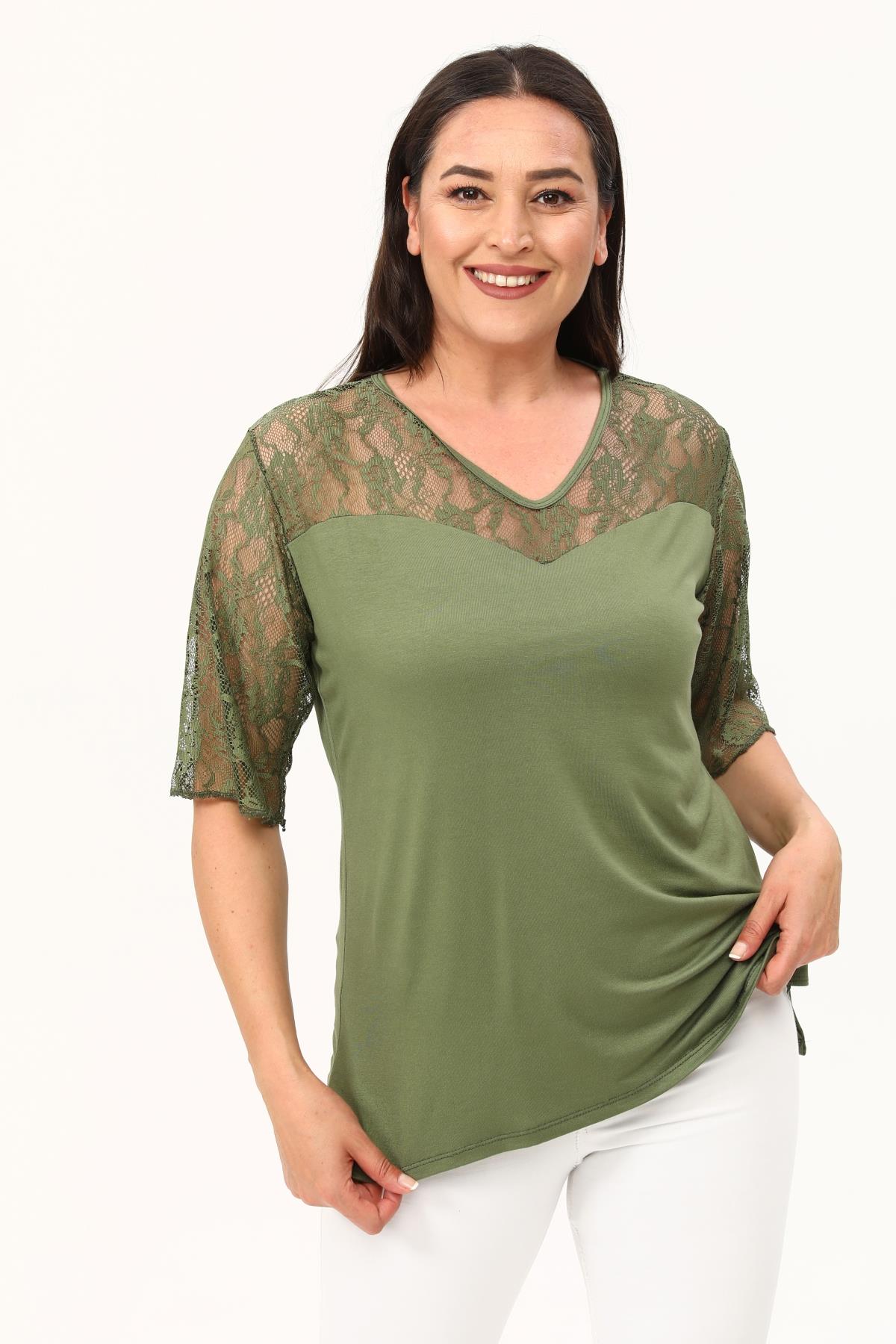 Yeşil Kalp Yaka Büyükbeden Dantel Bluz
