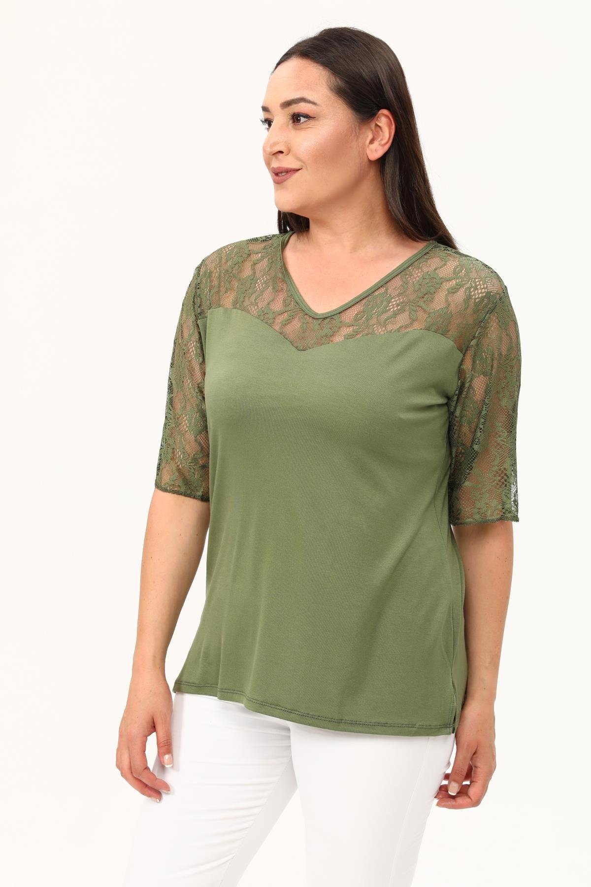 Yeşil Kalp Yaka Büyükbeden Dantel Bluz