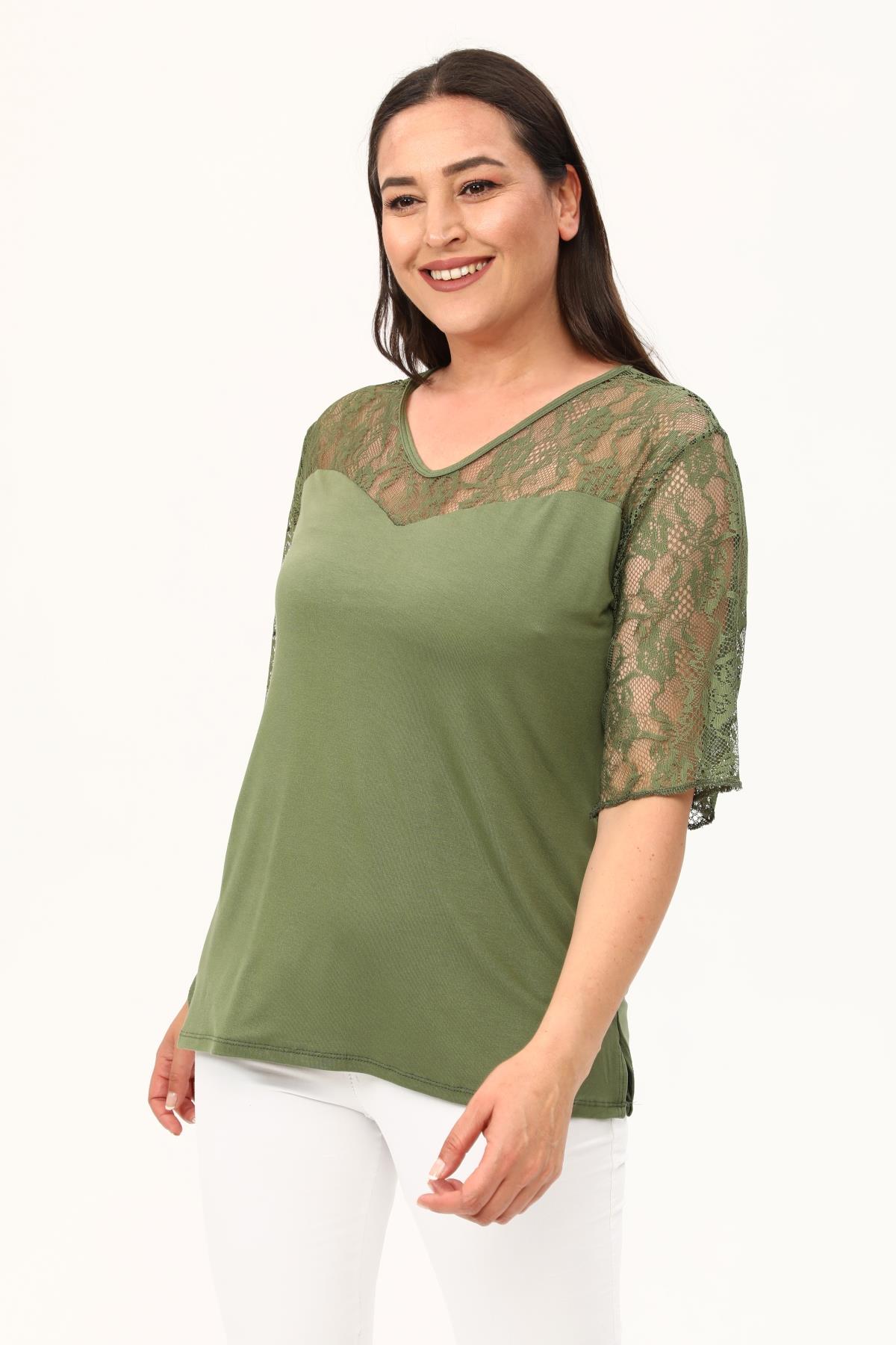 Yeşil Kalp Yaka Büyükbeden Dantel Bluz