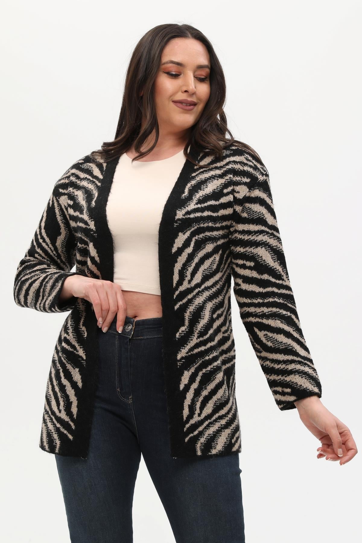 Zebra Desen Büyük Beden Yün Hırka