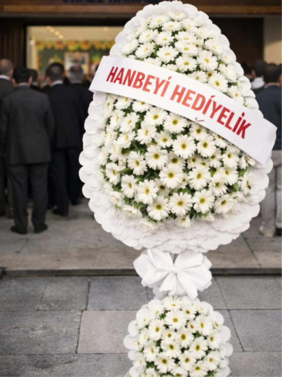 2 Katlı  Beyaz Gerbera Çelenk – Açılış, Düğün, Kutlama & Cenaze Çelengi | Hanbeyi KIZ İSTEME BUKETİ