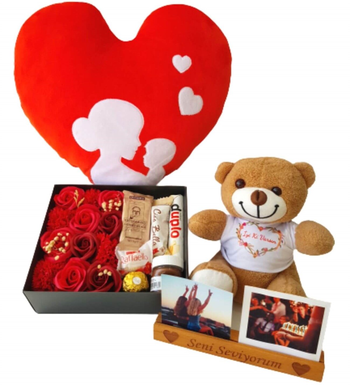 Kişiye Özel Anne Bebek Kalp Yastık Özel Kutuda Karışık Ferrero Çikolata  İyiki Varsın Ayıcık 2 Fotoğraf Yeni Doğan Hediye Seti;Yeni Doğan Hediye Seti