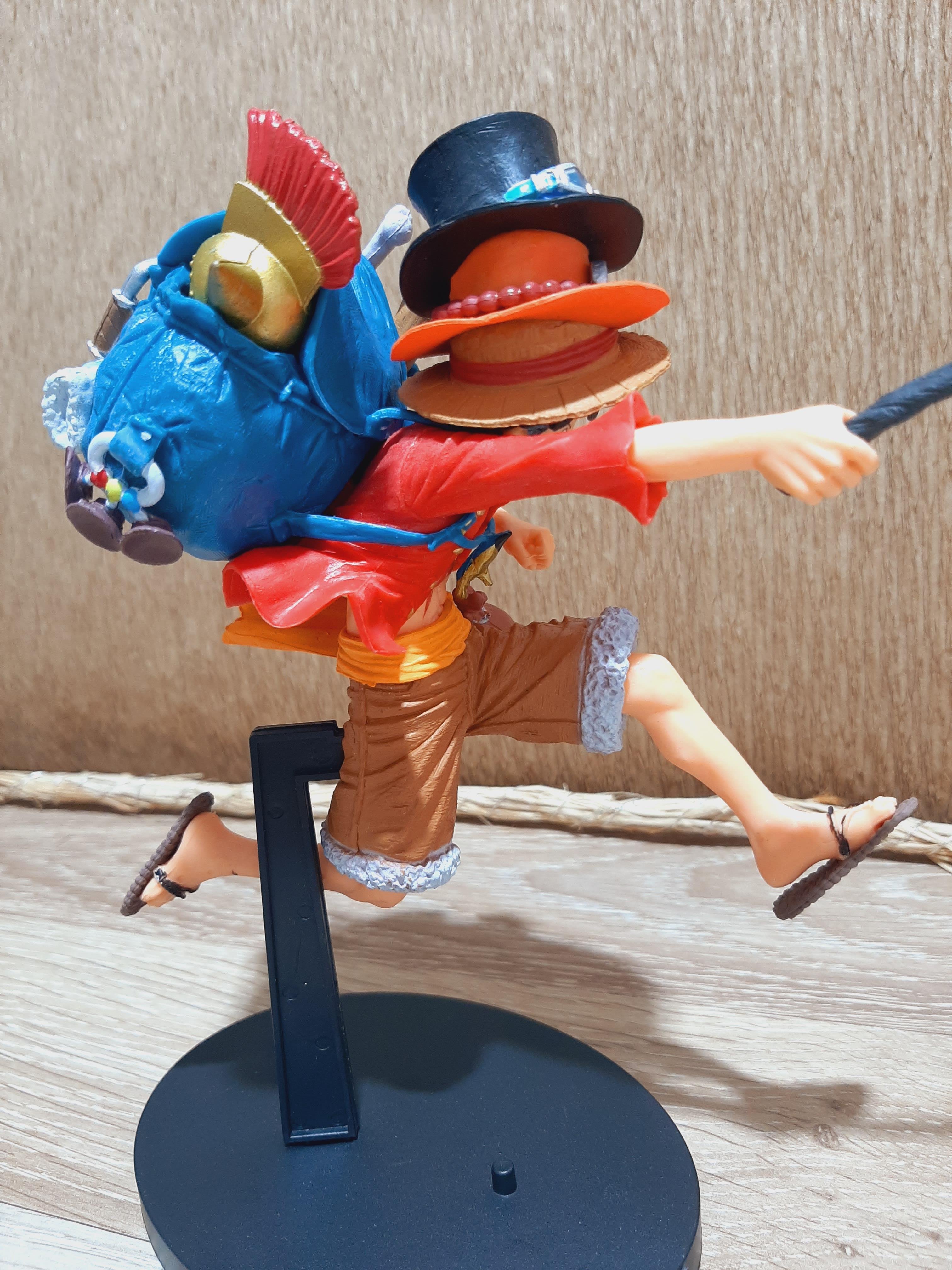 Monket D Luffy Çantalı Karakter Figur