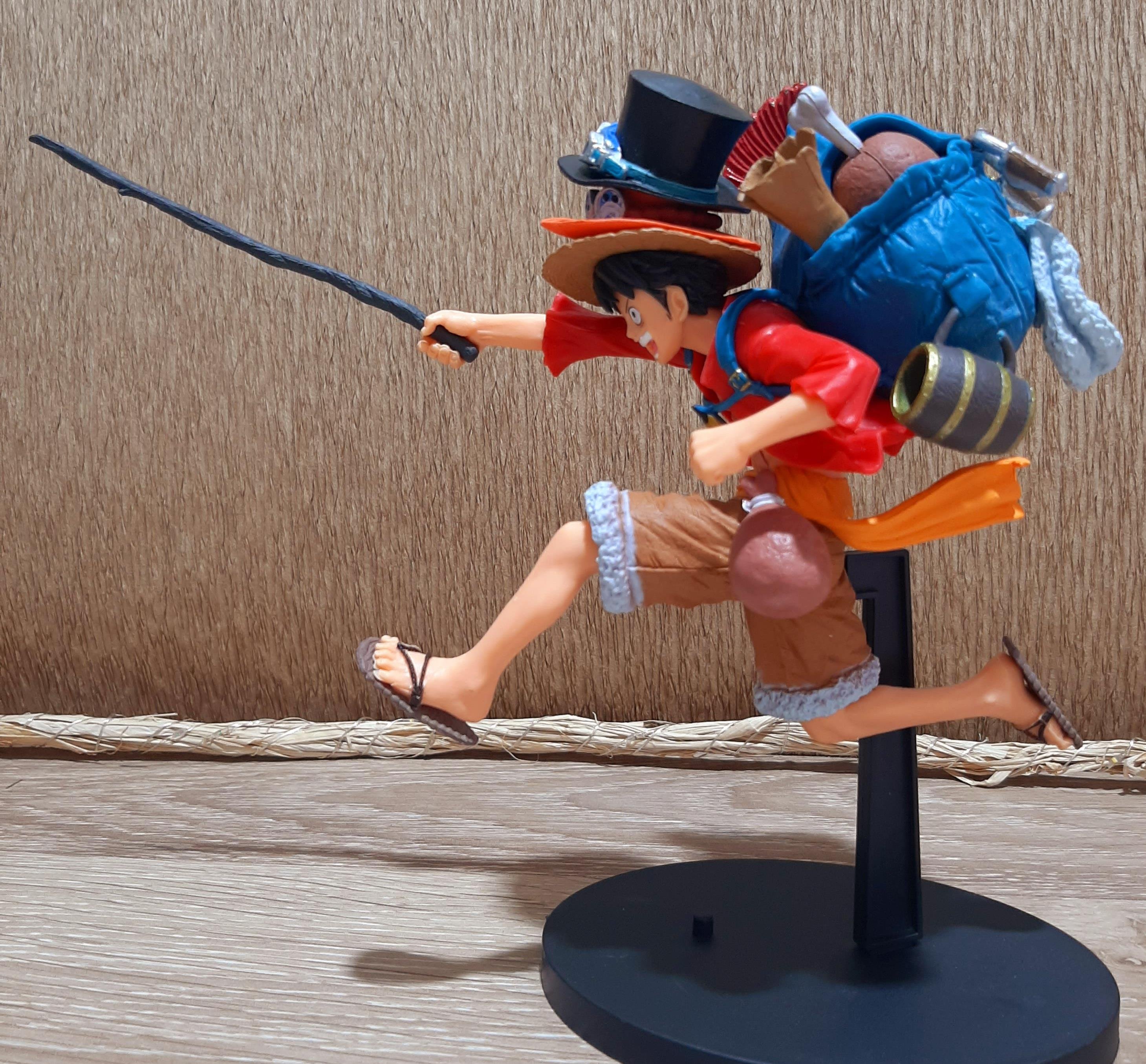 Monket D Luffy Çantalı Karakter Figur
