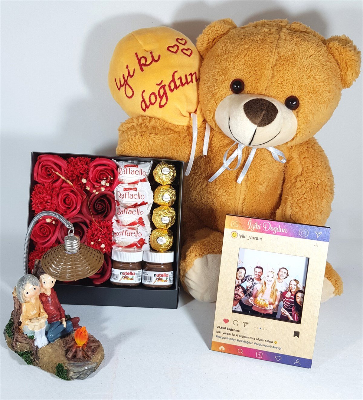 Doğum Günü Hediyesi Kişiye Özel İnstagram Çerçeve Kamp Ateşinde Mutlu Aşıklar Çikolata Hediye Setleri