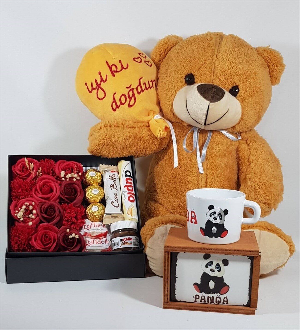 Doğum Günü Hediyesi Gül Kutusu Ferrero Çikolata İyiki Doğdun Ayıcık Kutulu Kupa HEDİYE