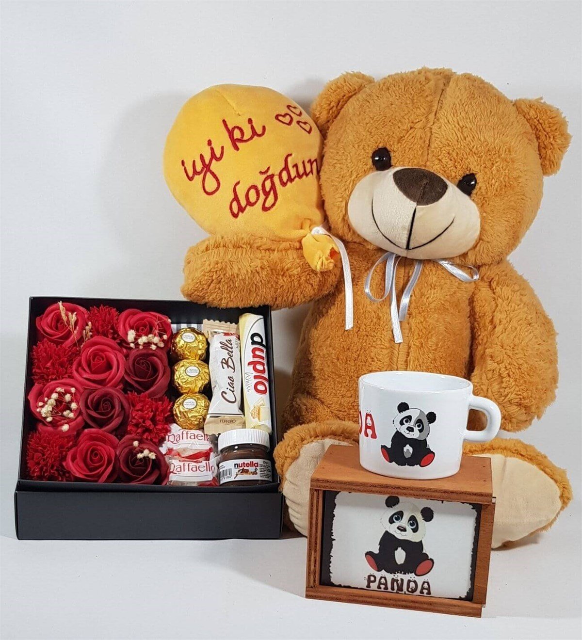 Doğum Günü Hediyesi Gül Kutusu Ferrero Çikolata İyiki Doğdun Ayıcık Kutulu Kupa HEDİYE