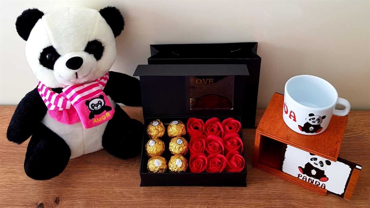 Ferrero Rocher Çikolata Sevimli Pelüş Panda Ve Kutulu Kupa Hediye Seti HEDİYE