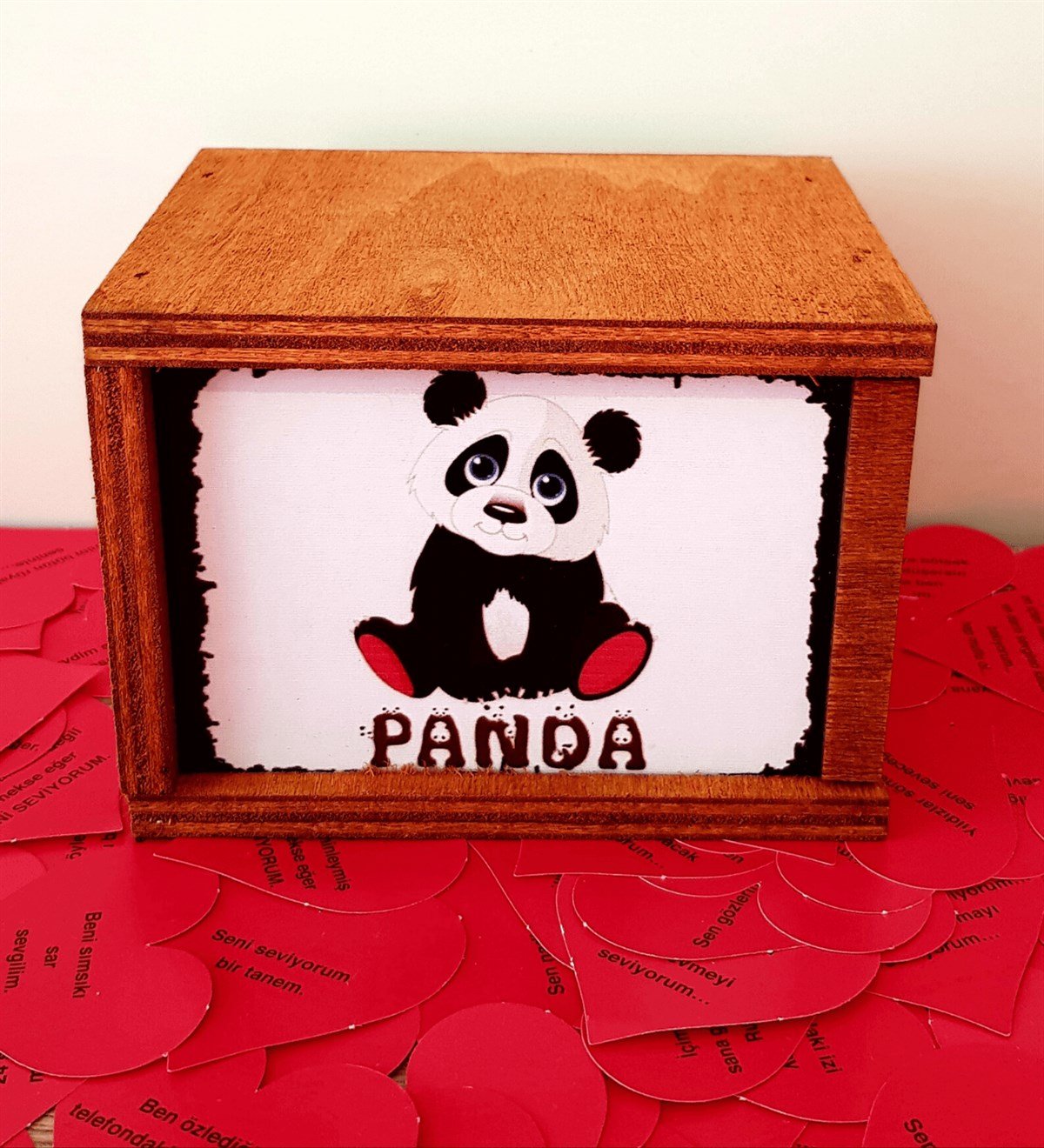 Pelüş Panda Yastık Rocher ve Raffaello Çikolata Kutulu Panda Kupa Hediye Seti HEDİYE
