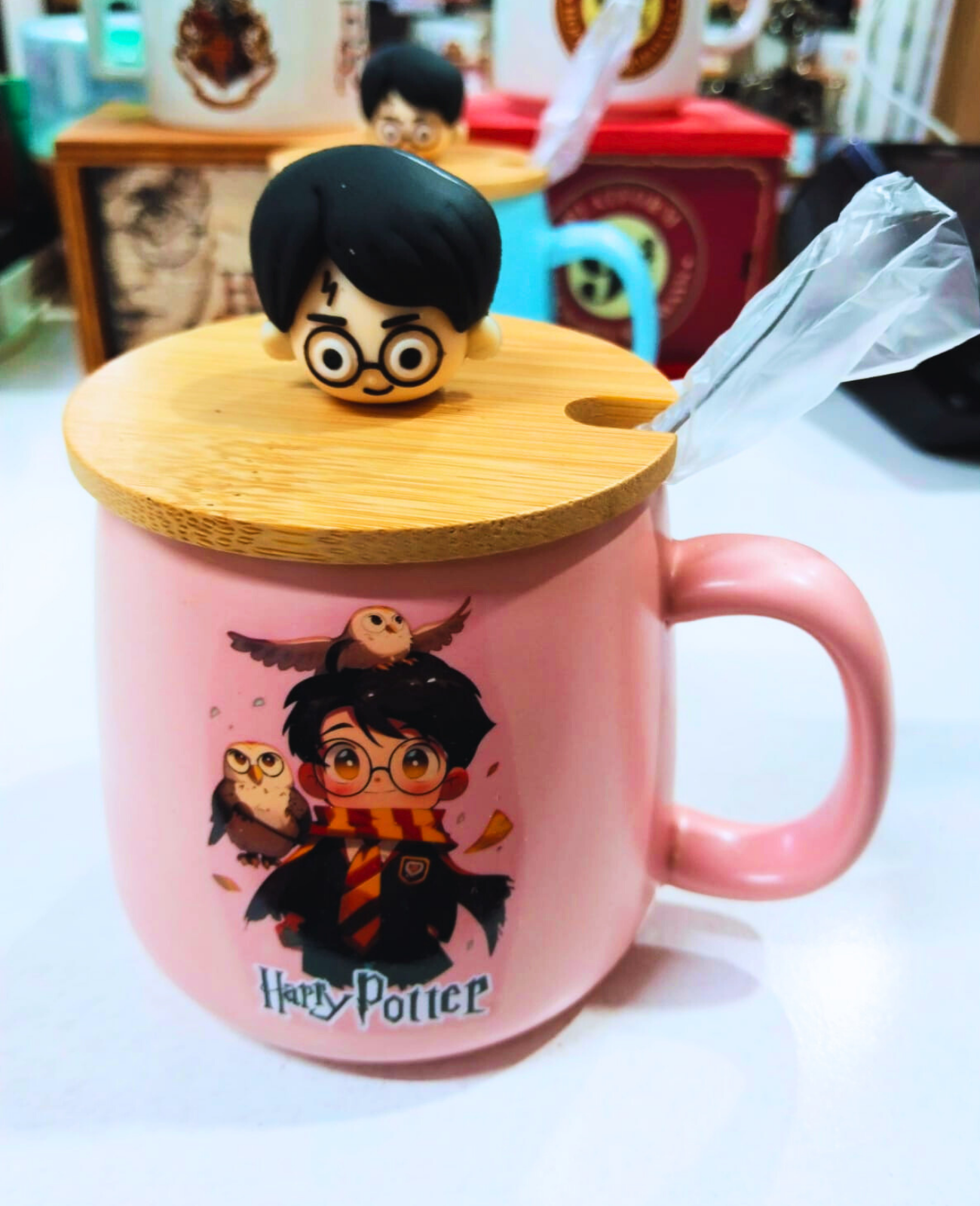 Harry Potter Karakter Tasarımlı Kapaklı Seramik Kupa - Bambu Kapaklı HARRY POTER FİGÜR