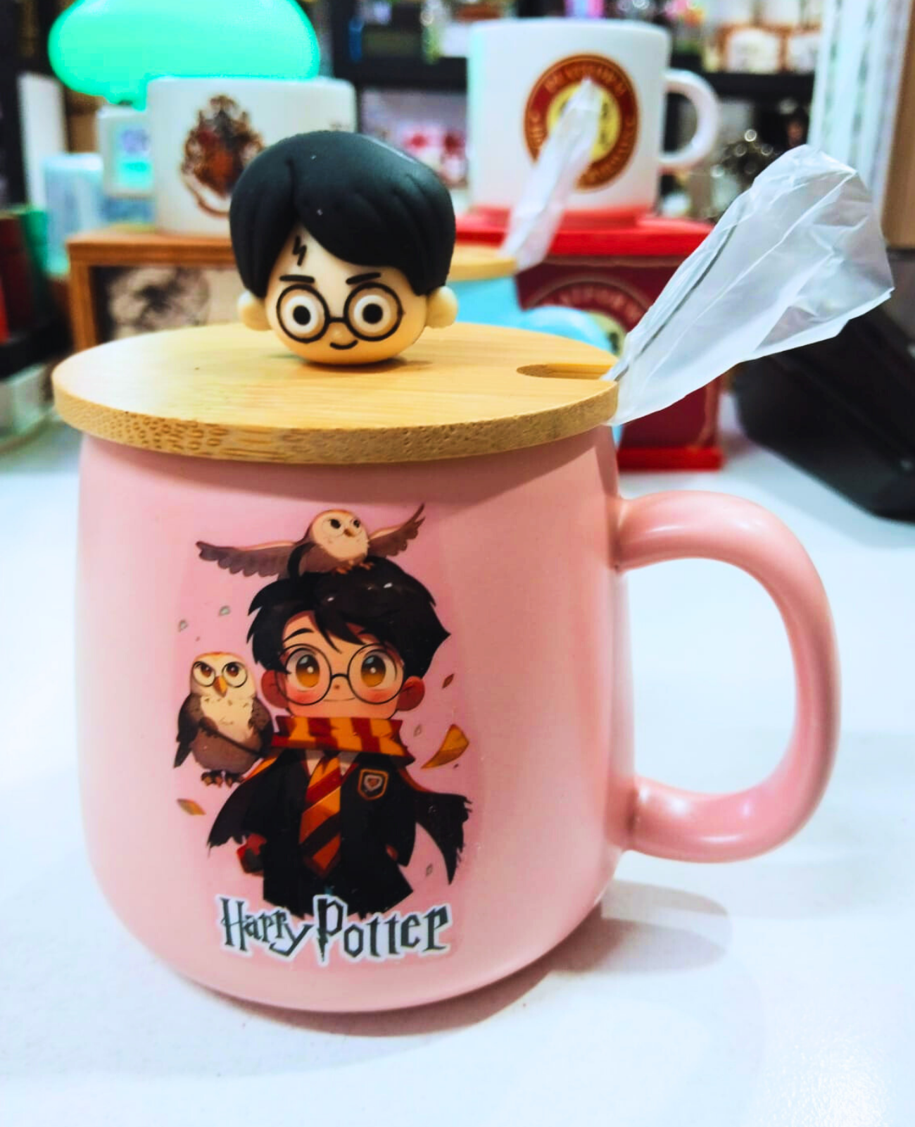 Harry Potter Karakter Tasarımlı Kapaklı Seramik Kupa - Bambu Kapaklı HARRY POTER FİGÜR