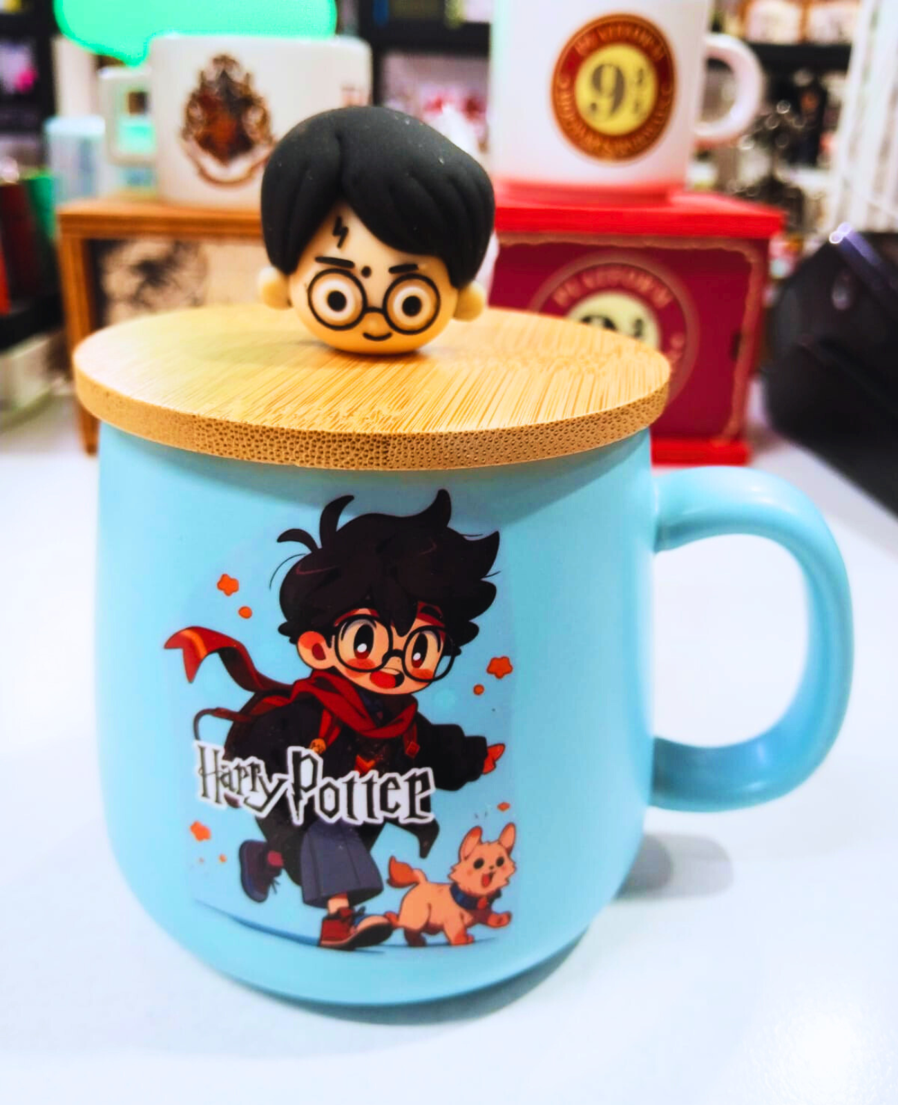 Harry Potter Karakter Tasarımlı Kapaklı Seramik Kupa - Bambu Kapaklı - Kaşıklı HARRY POTER FİGÜR