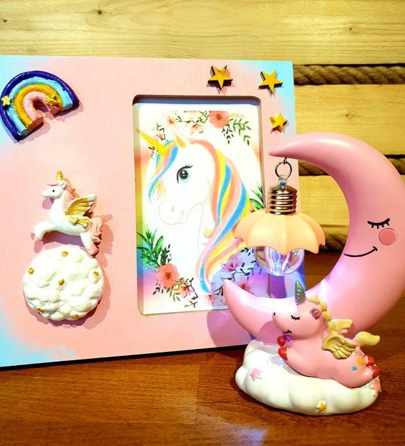 Kişiye Özel 3D Sevimli Unicorn Çerçeve Ve Sihirli Gece Lambası Arkadaşa Hediye 