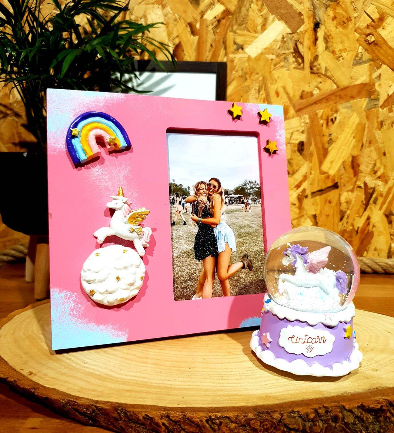 Kişiye Özel Dream Unicorn Işıklı Kar Küresi & 3D Biblolu Çerçeve Arkadaşa Hediye BANYO GURUBU