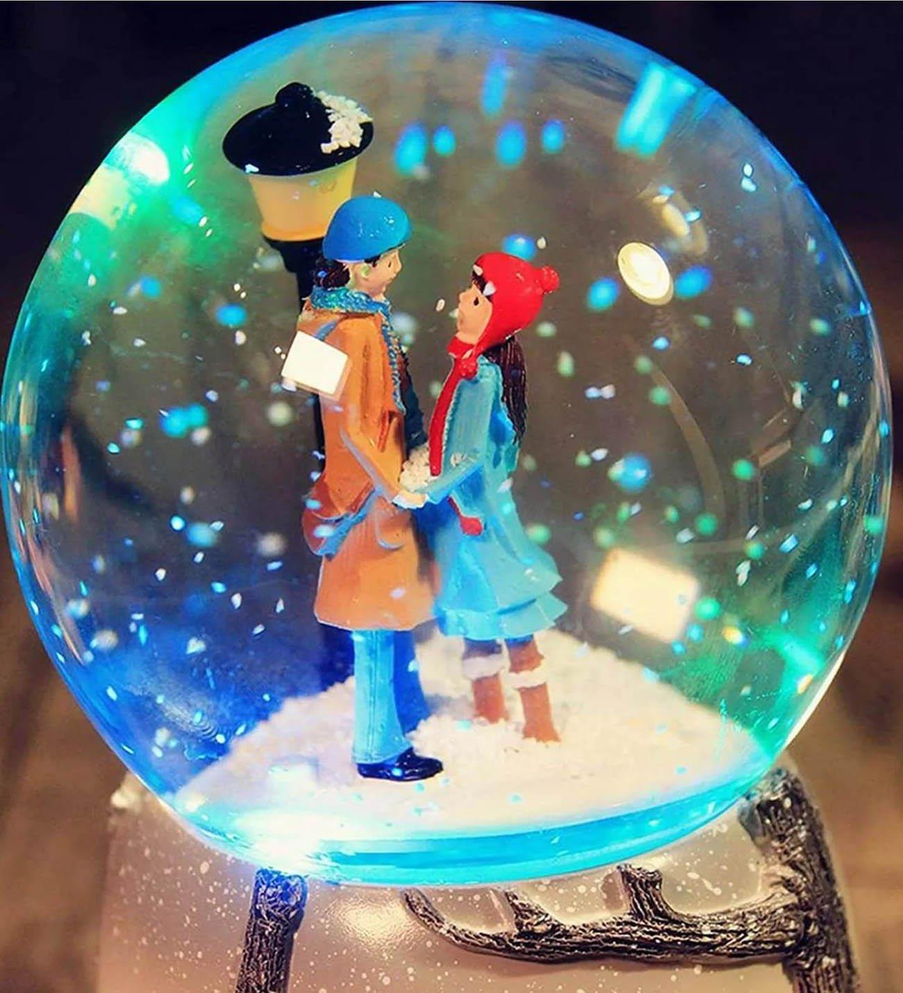 Kişiye Özel Sokak Lambası Romantik Buluşma Işıklı Kar Küresi BANYO GURUBU