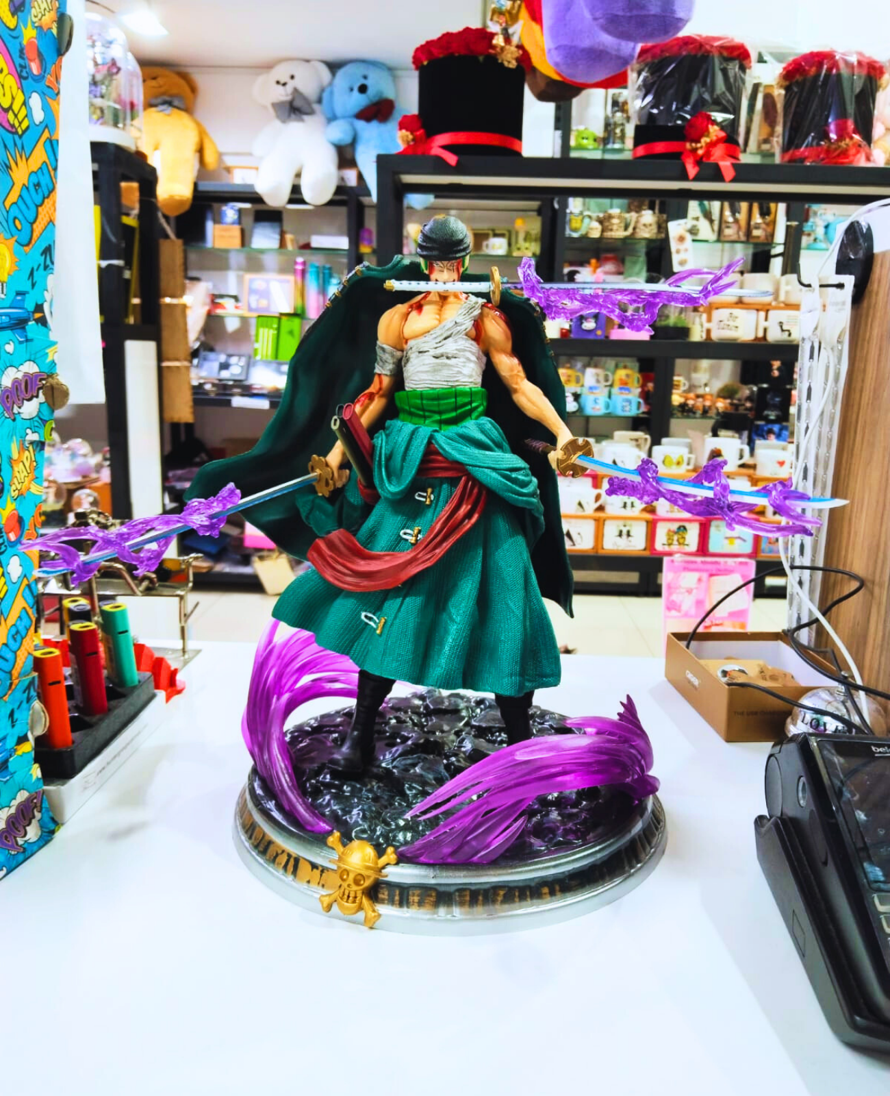 One Piece Roronoa Zoro 35 cm Anime Figürü - Detaylı Koleksiyon Ürünü KARAKTER FİGÜR