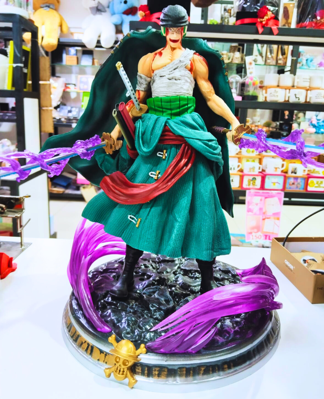 One Piece Roronoa Zoro 35 cm Anime Figürü - Detaylı Koleksiyon Ürünü KARAKTER FİGÜR