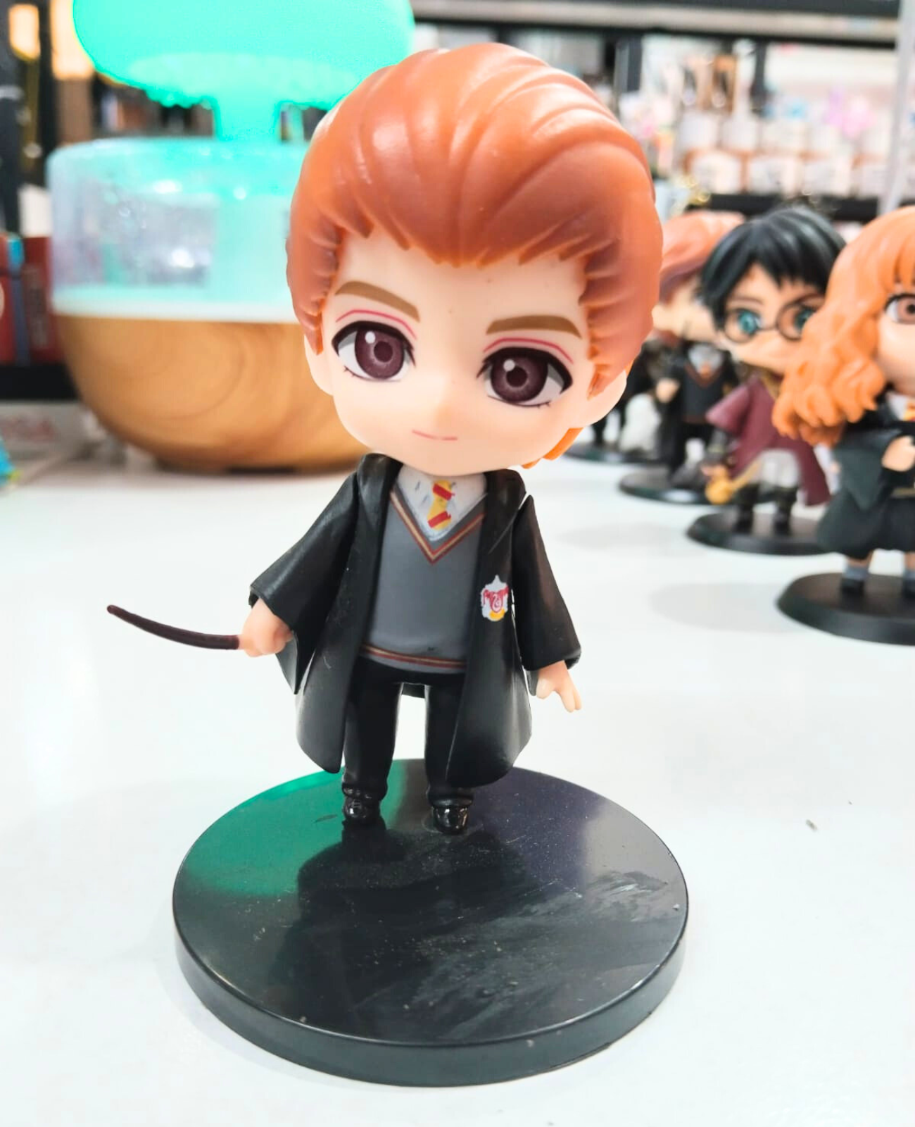 Ron Weasley Figürü – Ailesine Sadık, Cesur Gryffindor Kahramanı! HARRY POTER FİGÜR