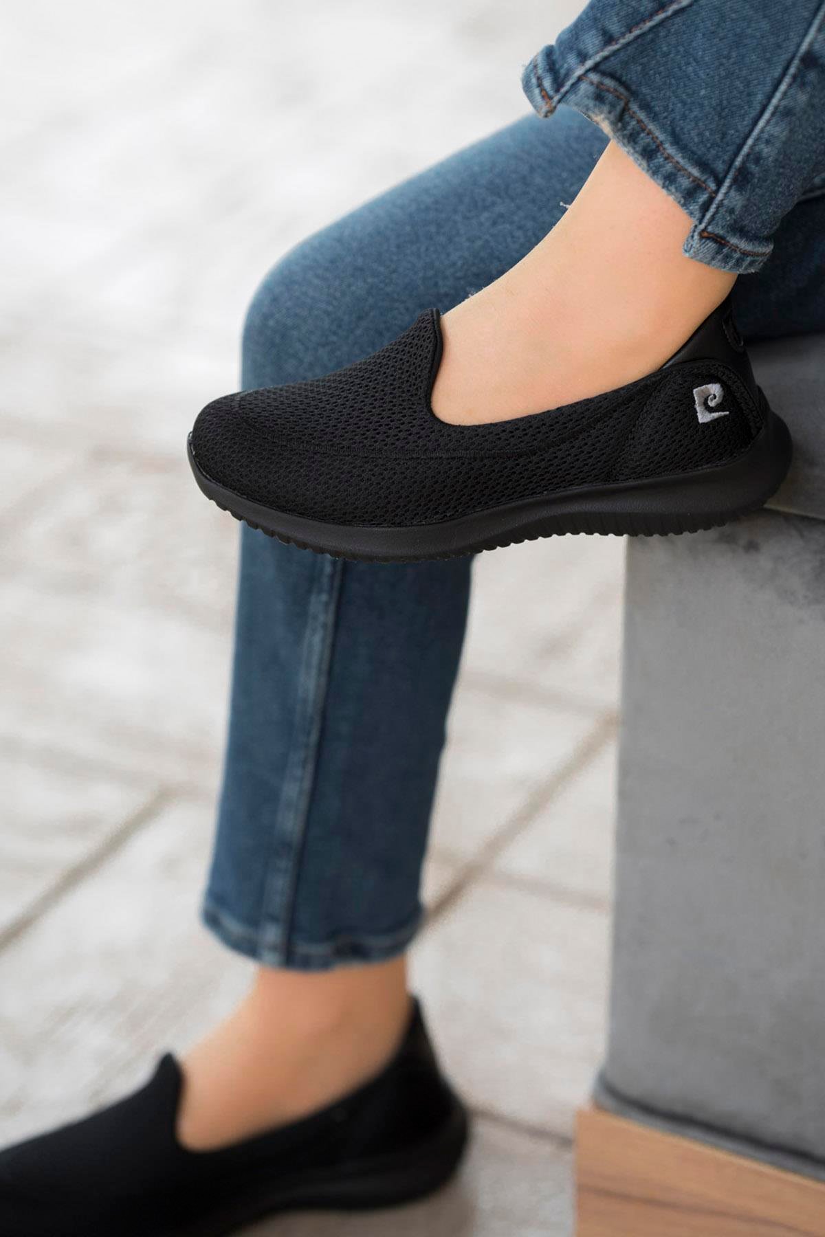 Pierre Cardin PC-30168-3409 Kadın Spor Ayakkabı Siyah
