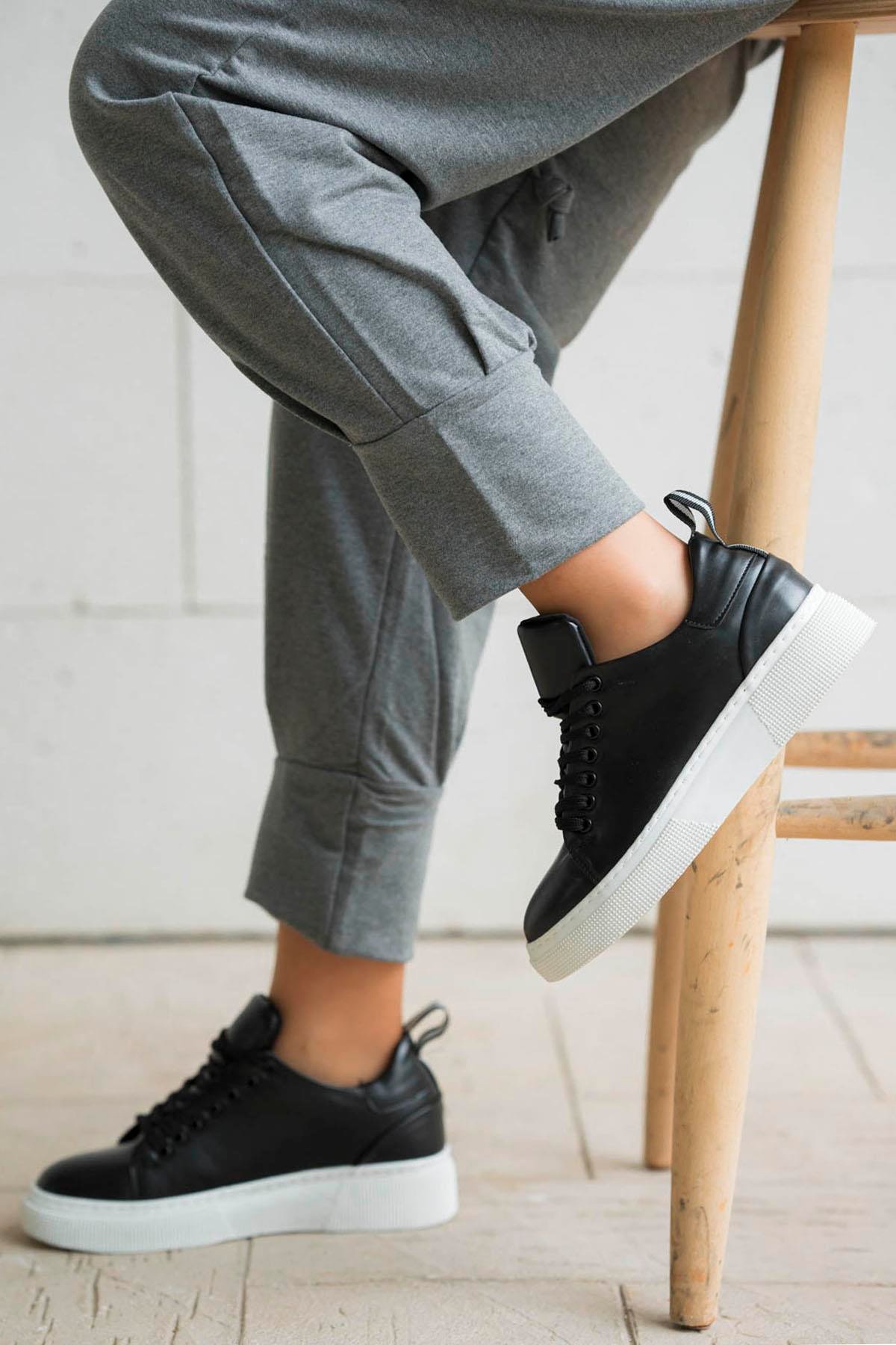 Very Kadın Deri Bağcıklı Spor Ayakkabı Siyah