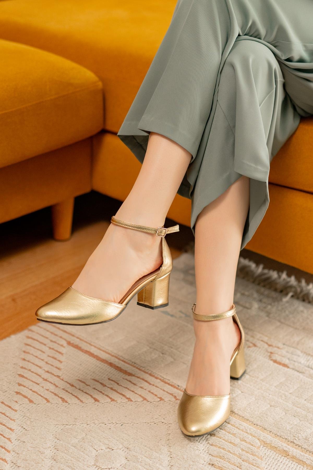 Cordon Gold Yuvarlak Burun ( 5 Cm Topuklu)Topuklu Ayakkabı